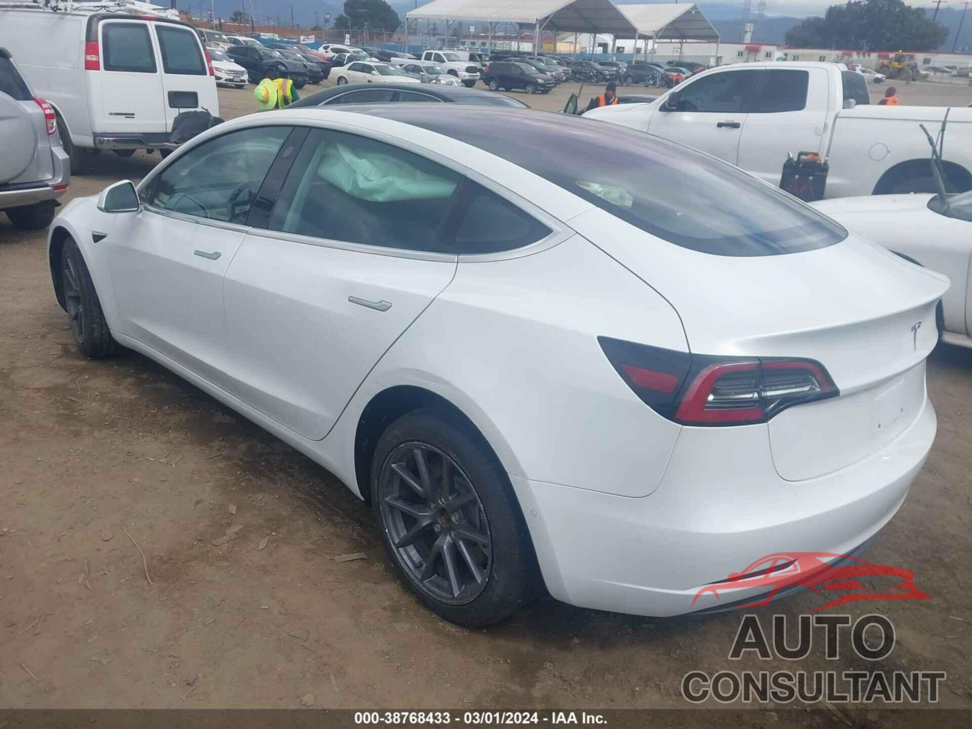 TESLA MODEL 3 2018 - 5YJ3E1EA7JF161860