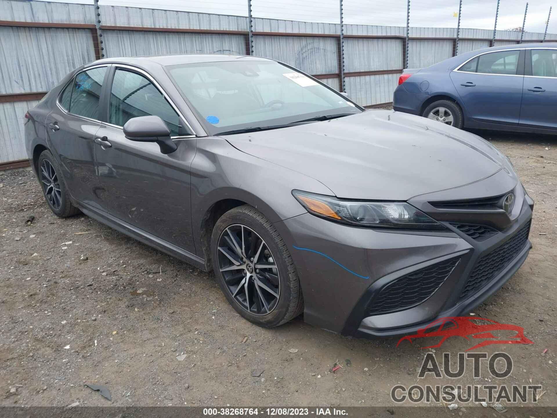 TOYOTA CAMRY 2021 - 4T1G11AK1MU464538