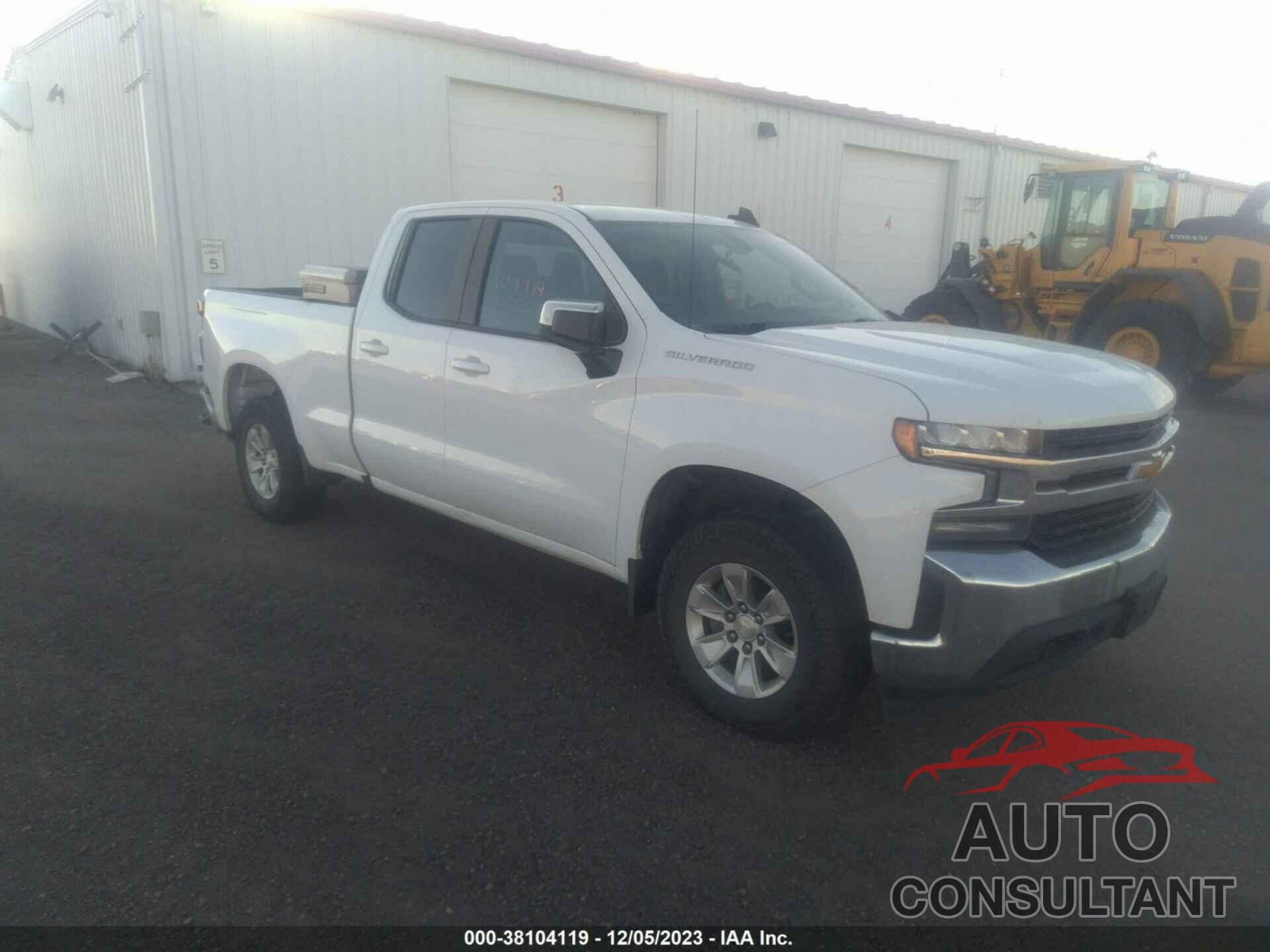 CHEVROLET SILVERADO 2019 - 1GCRYDEK8KZ350234