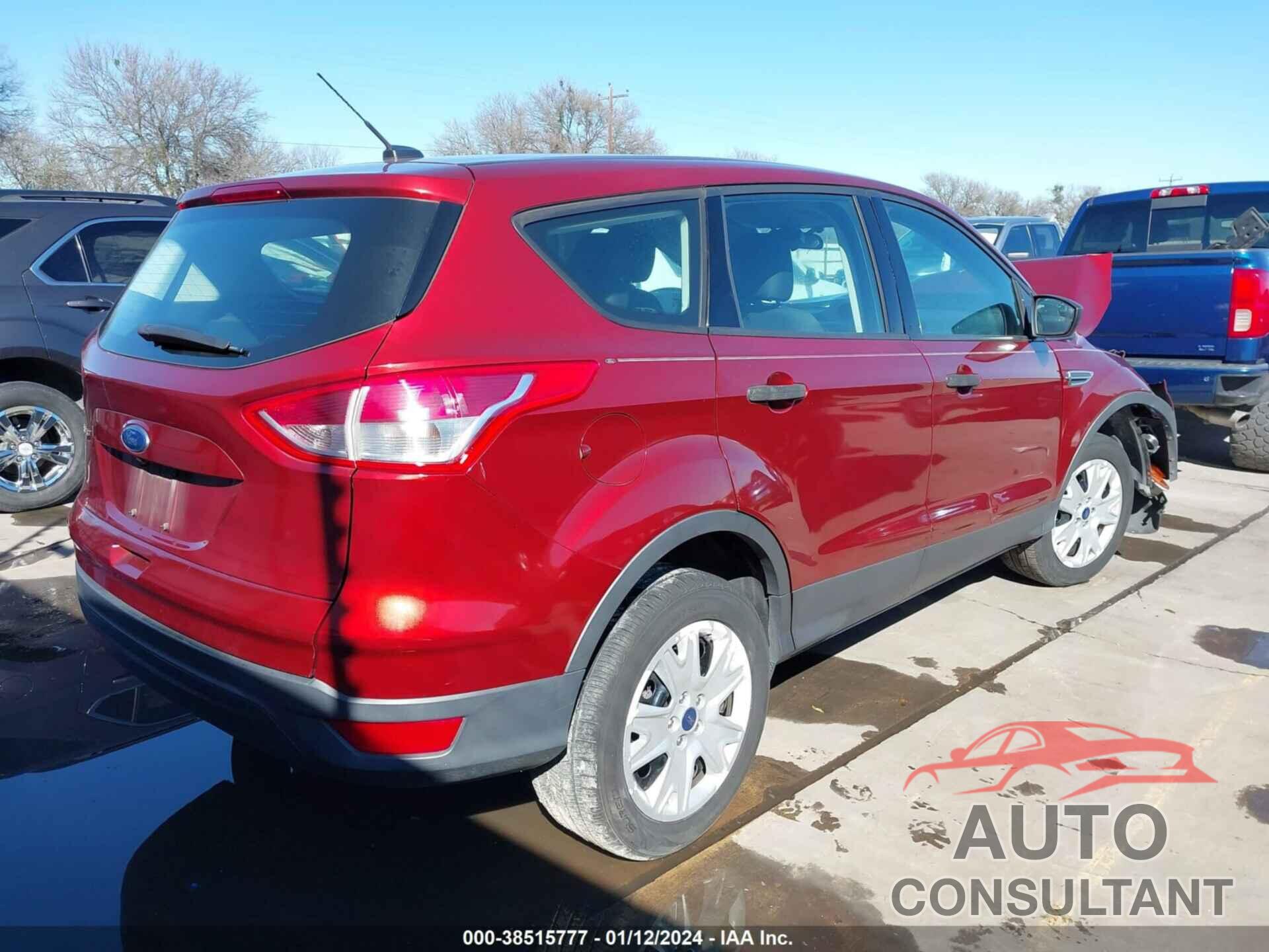 FORD ESCAPE 2016 - 1FMCU0F76GUC38598