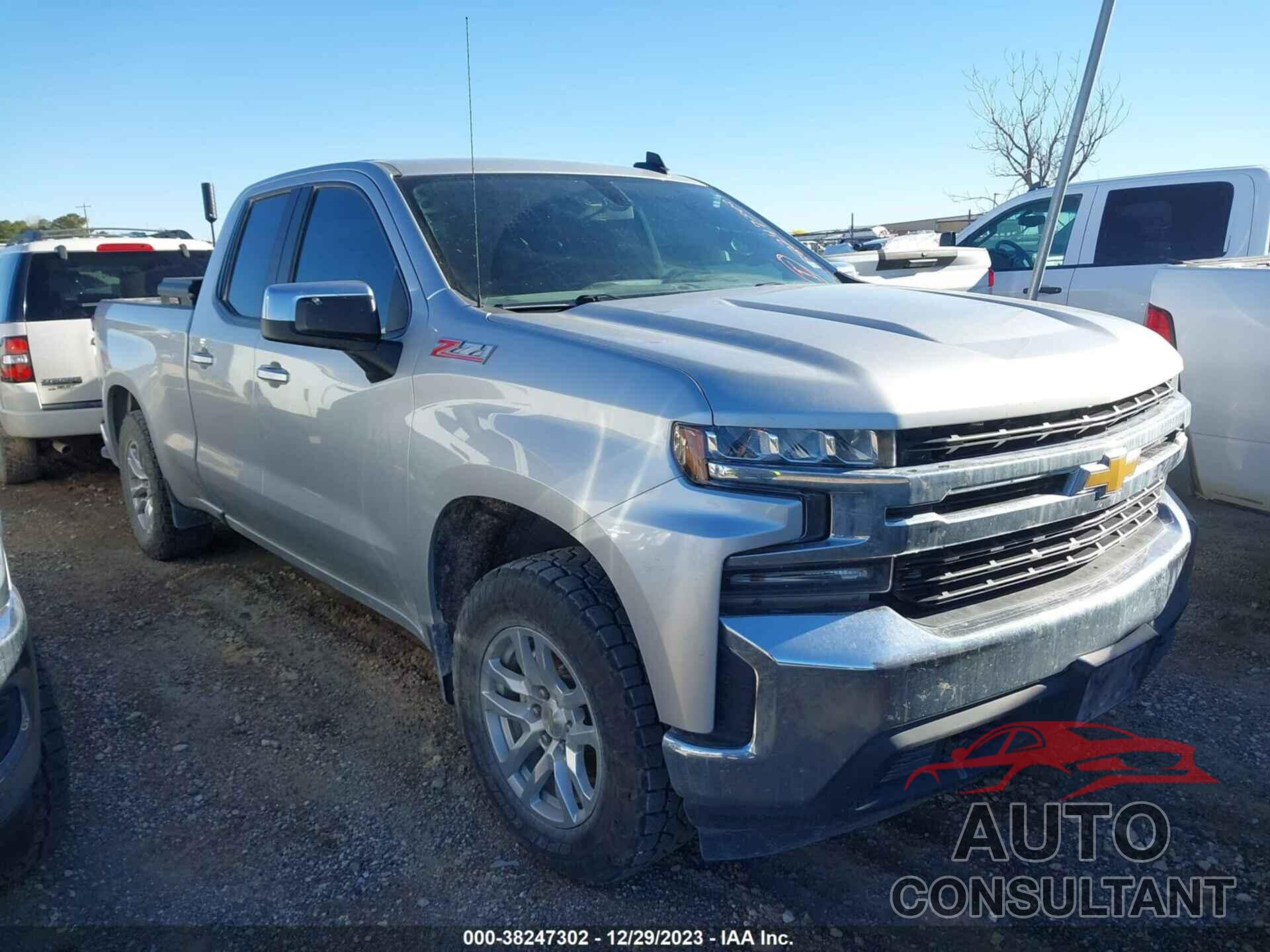 CHEVROLET SILVERADO 1500 2019 - 1GCRYDED0KZ374738