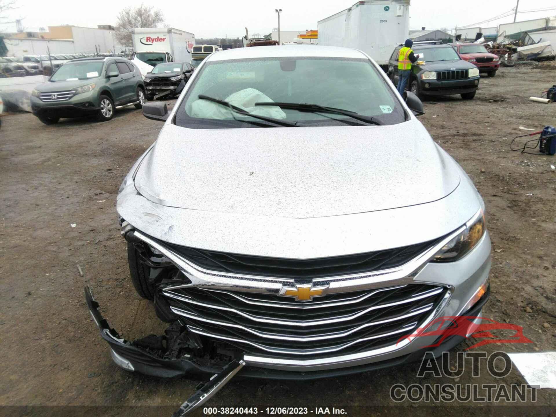 CHEVROLET MALIBU 2020 - 1G1ZB5ST3LF155142