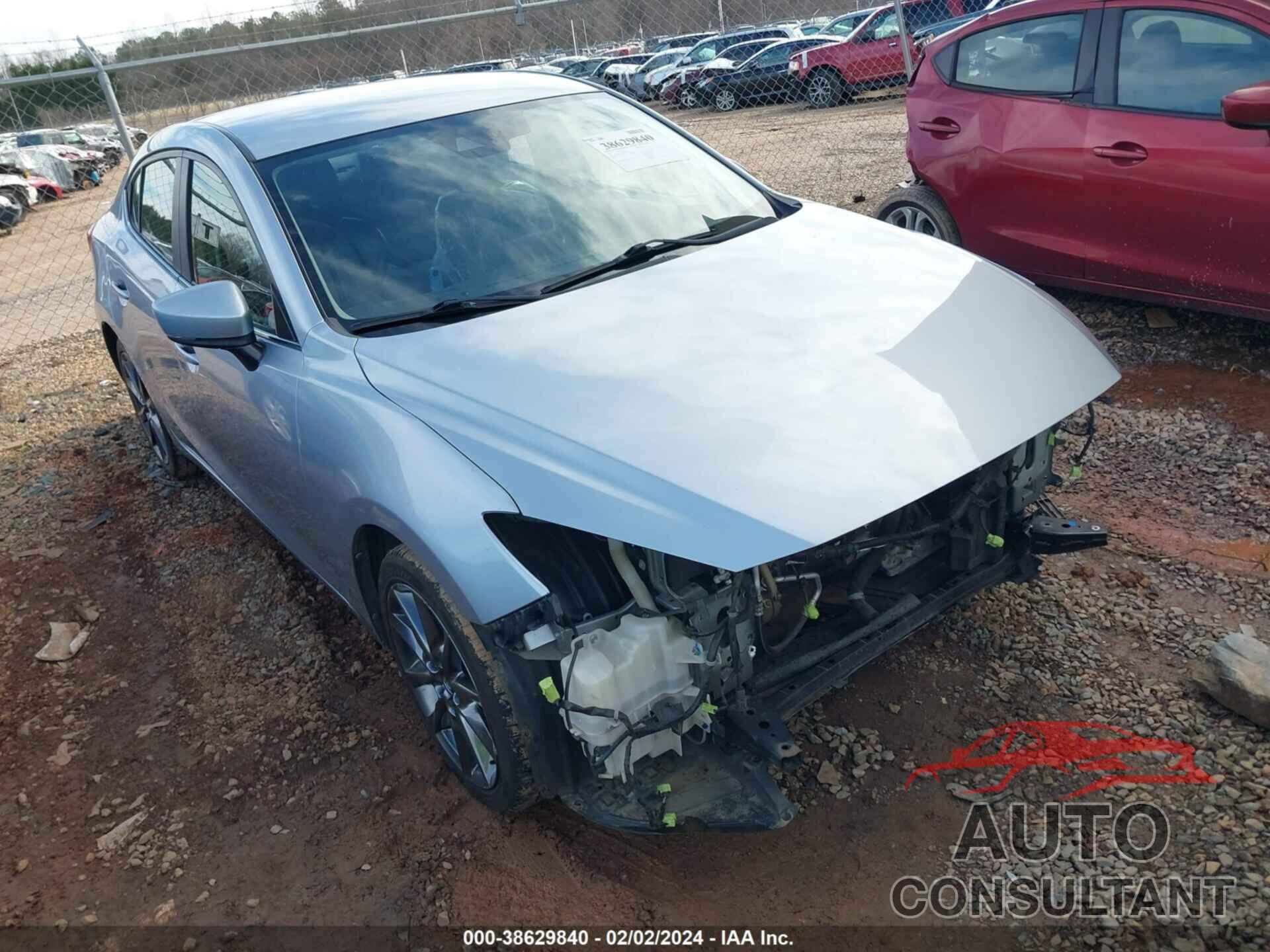 MAZDA MAZDA3 2018 - 3MZBN1V36JM204980