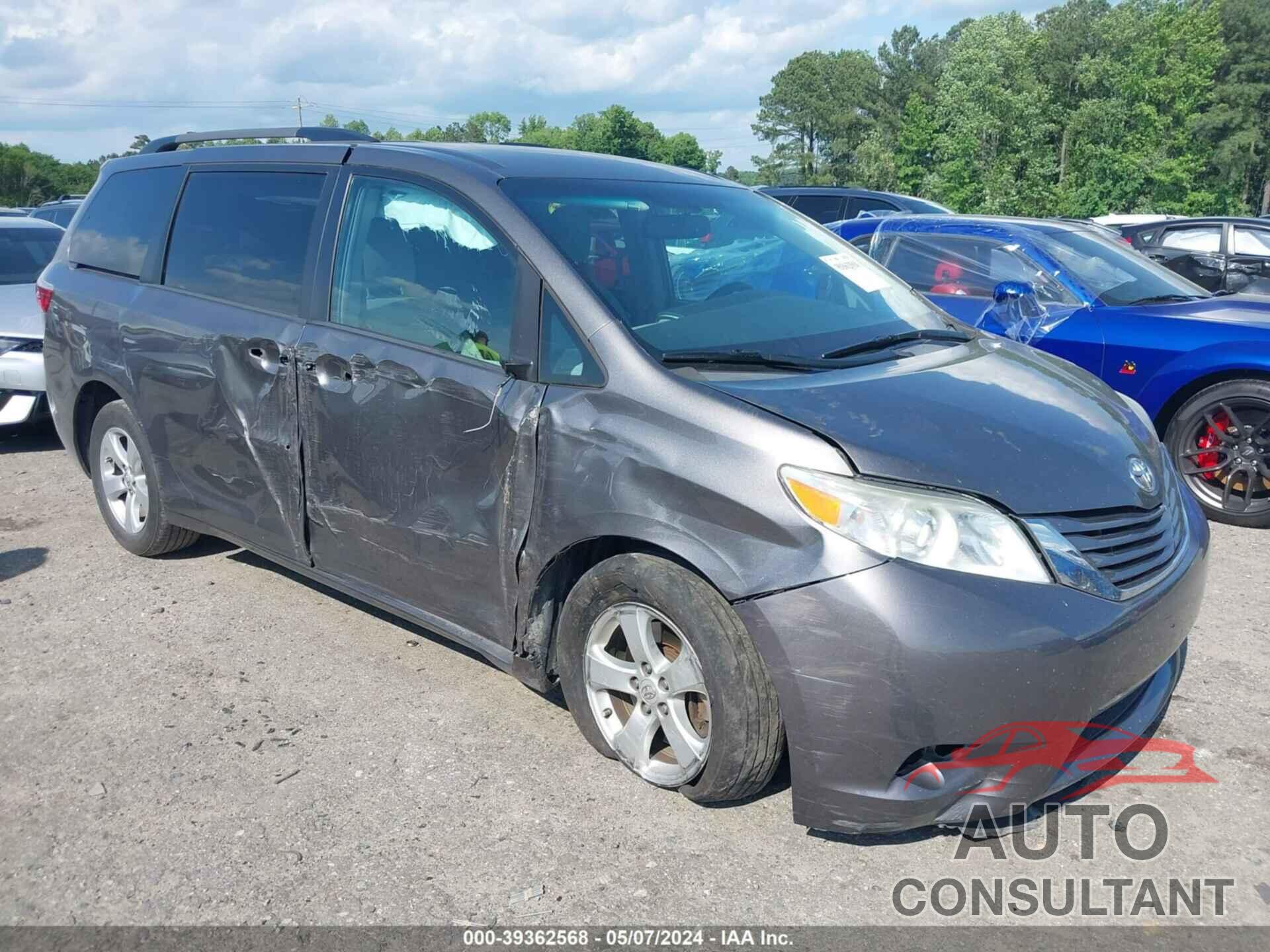 TOYOTA SIENNA 2017 - 5TDKZ3DC2HS798174