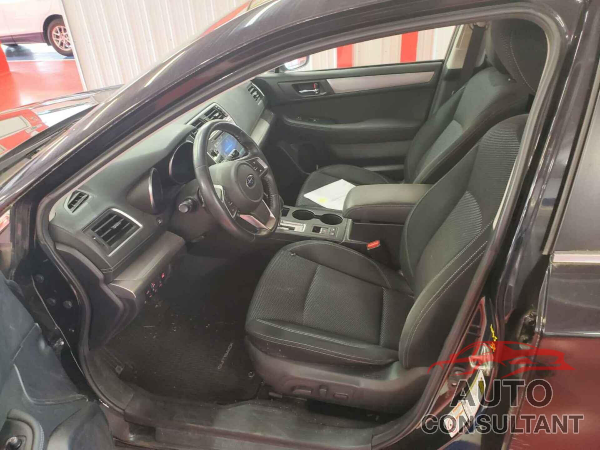 SUBARU OUTBACK 2019 - 4S4BSAFC5K3317389