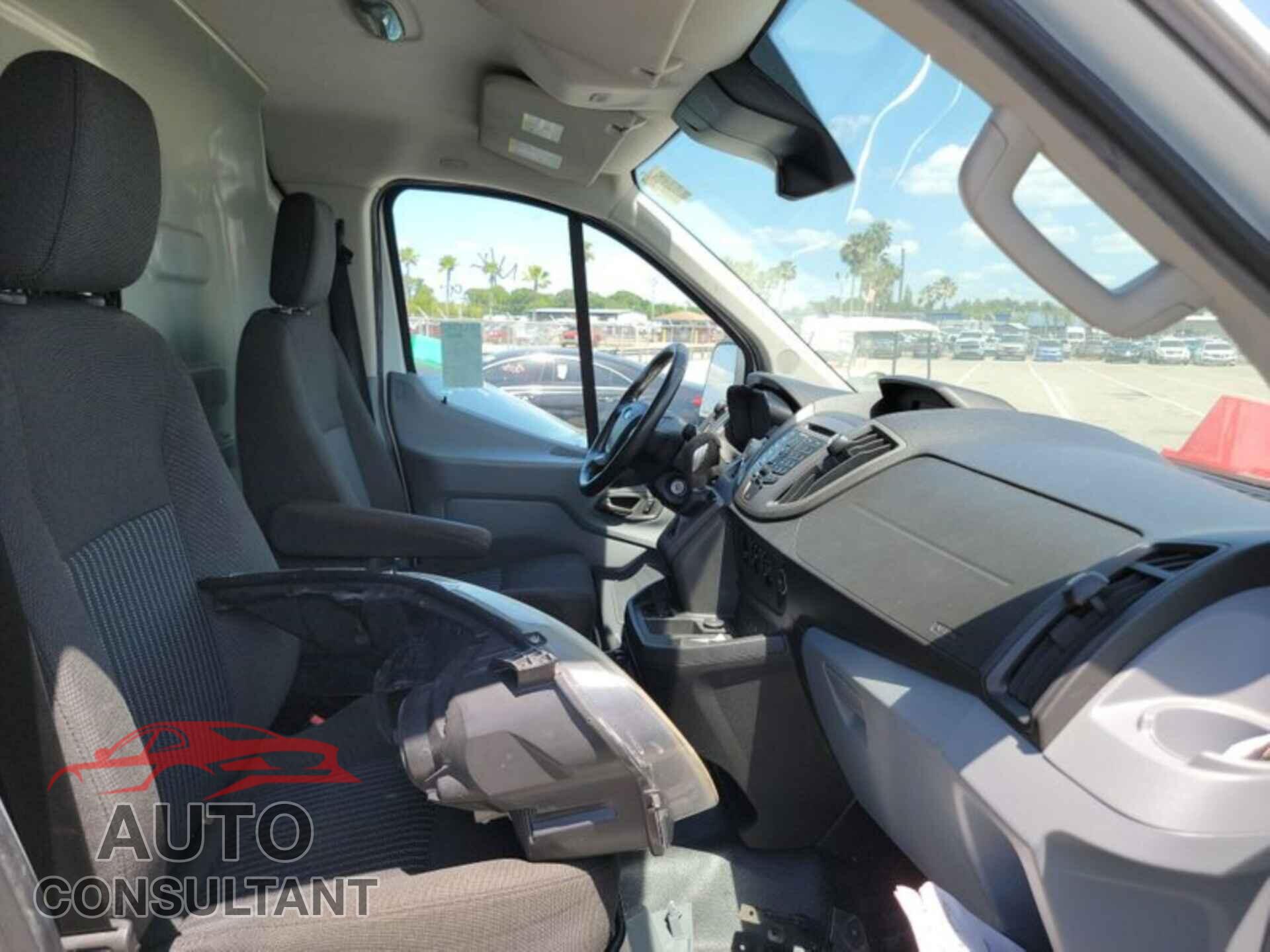 FORD TRANSIT-250 2016 - 1FTYR1YM3GKB55680