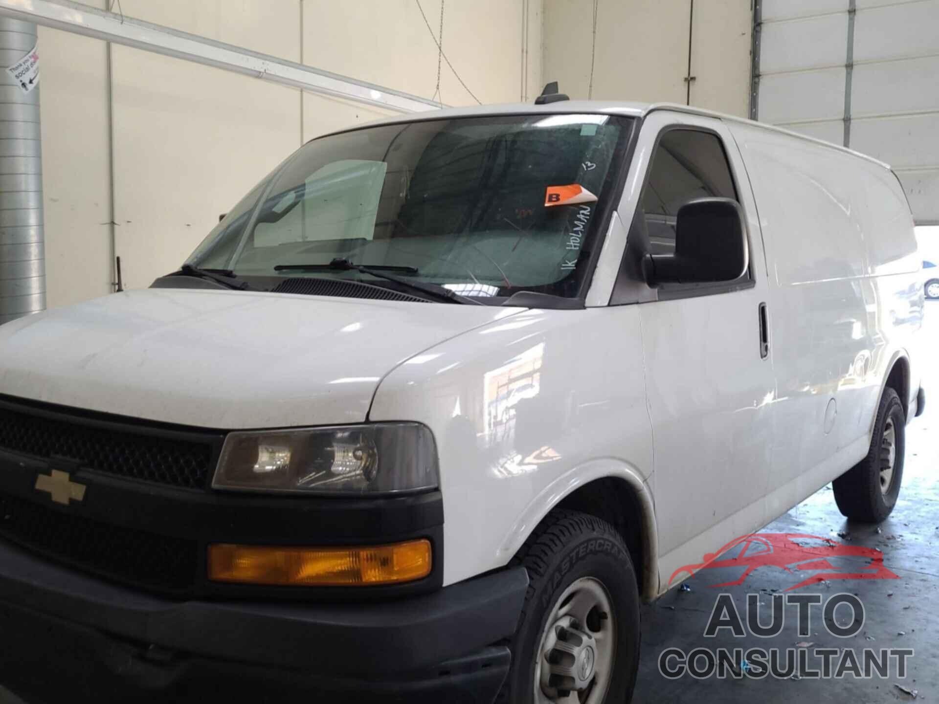 CHEVROLET EXPRESS 2500 2018 - 1GCWGAFP9J1204274