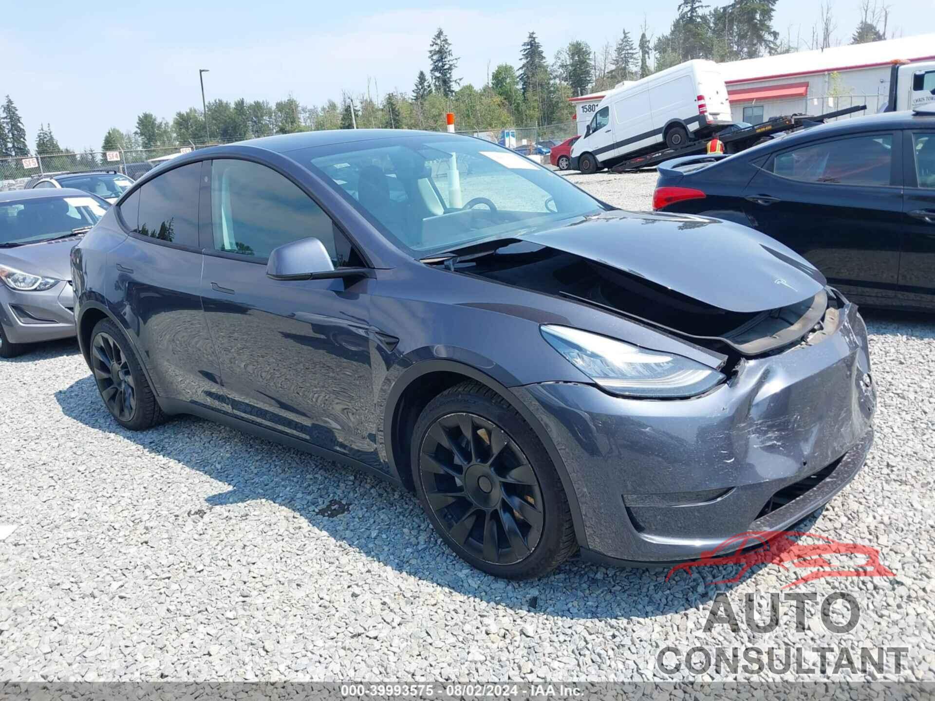 TESLA MODEL Y 2020 - 5YJYGDEE8LF051357