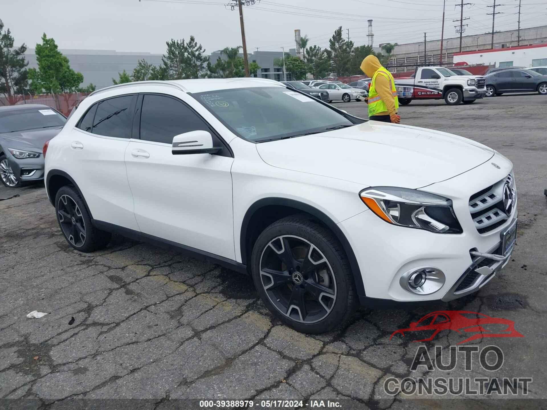 MERCEDES-BENZ GLA 250 2020 - WDCTG4GB2LU024119