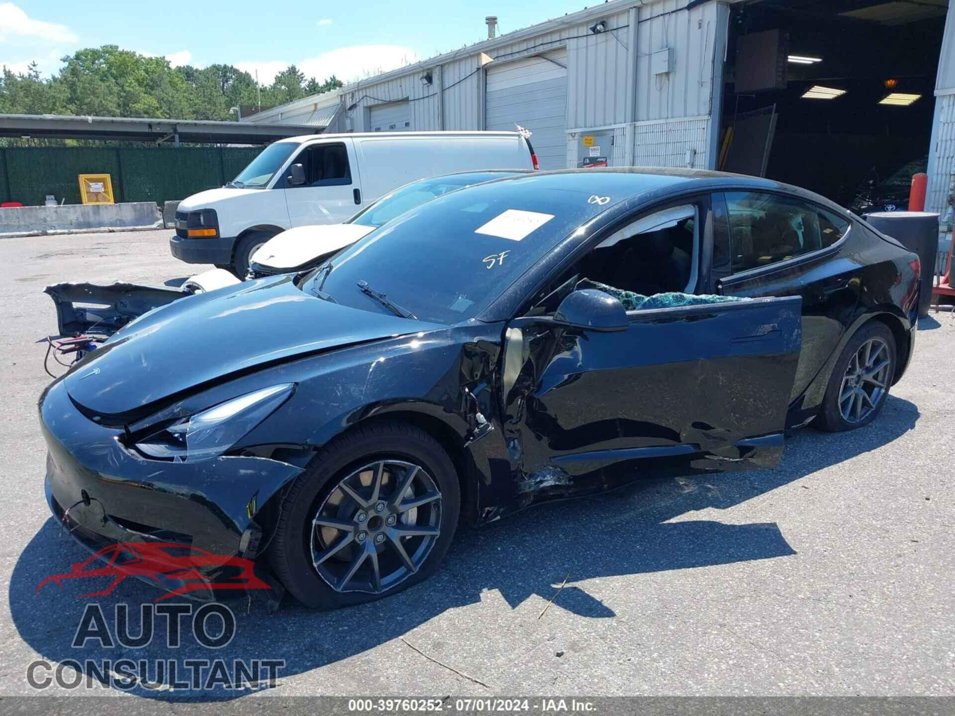 TESLA MODEL 3 2023 - 5YJ3E1EA5PF488489