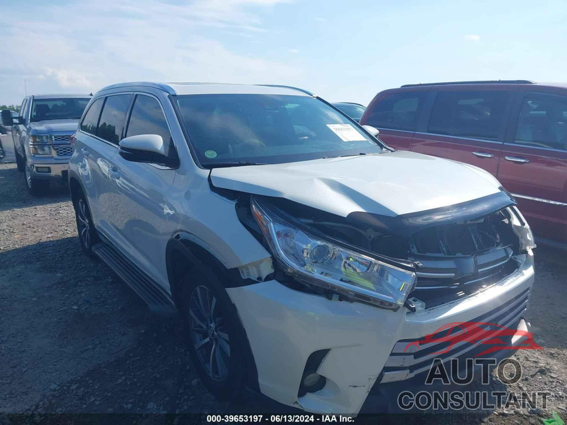 TOYOTA HIGHLANDER 2017 - 5TDKZRFH9HS515555