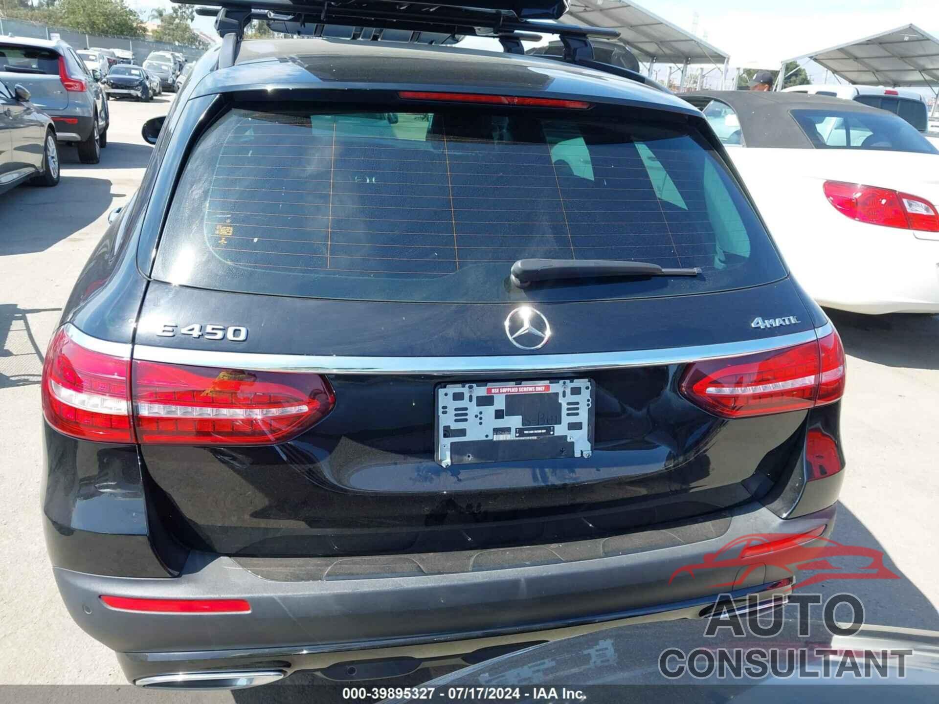 MERCEDES-BENZ E 450 2022 - W1KZH6AB6NB046212
