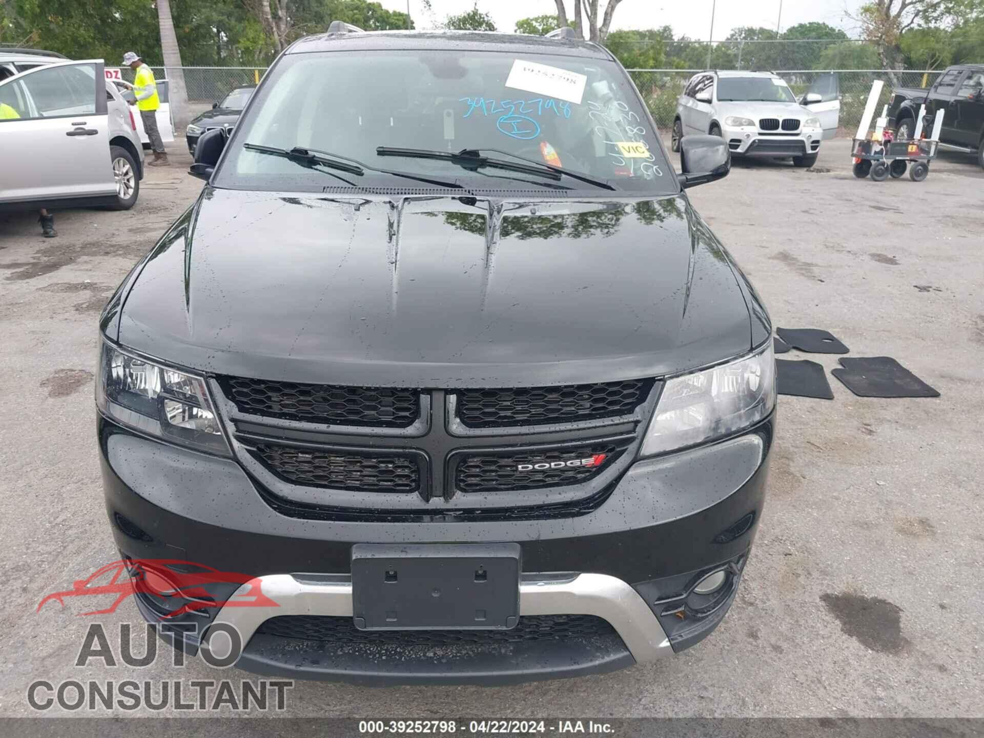 DODGE JOURNEY 2020 - 3C4PDCGB5LT266830