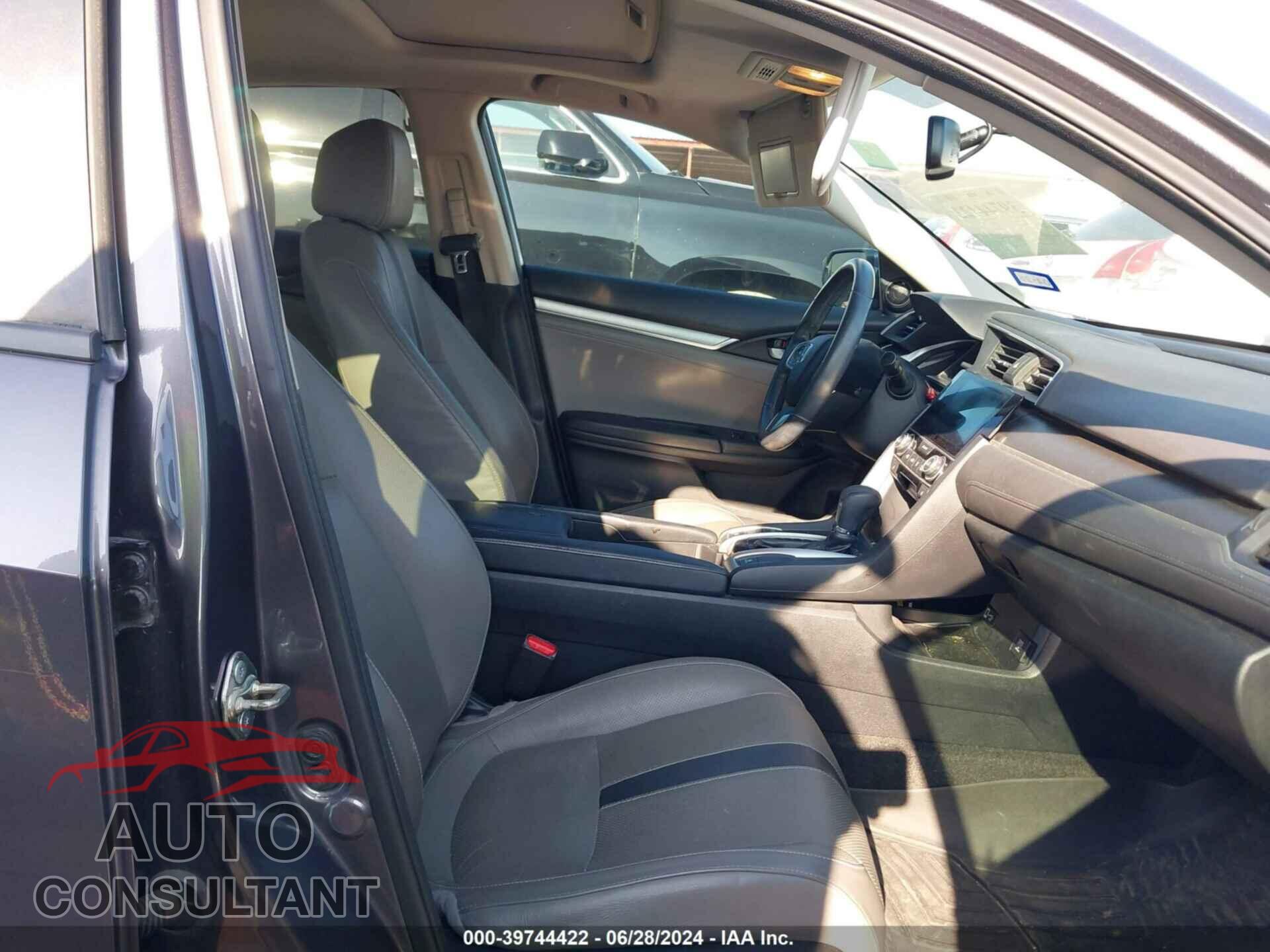 HONDA CIVIC 2017 - 19XFC1F78HE016736