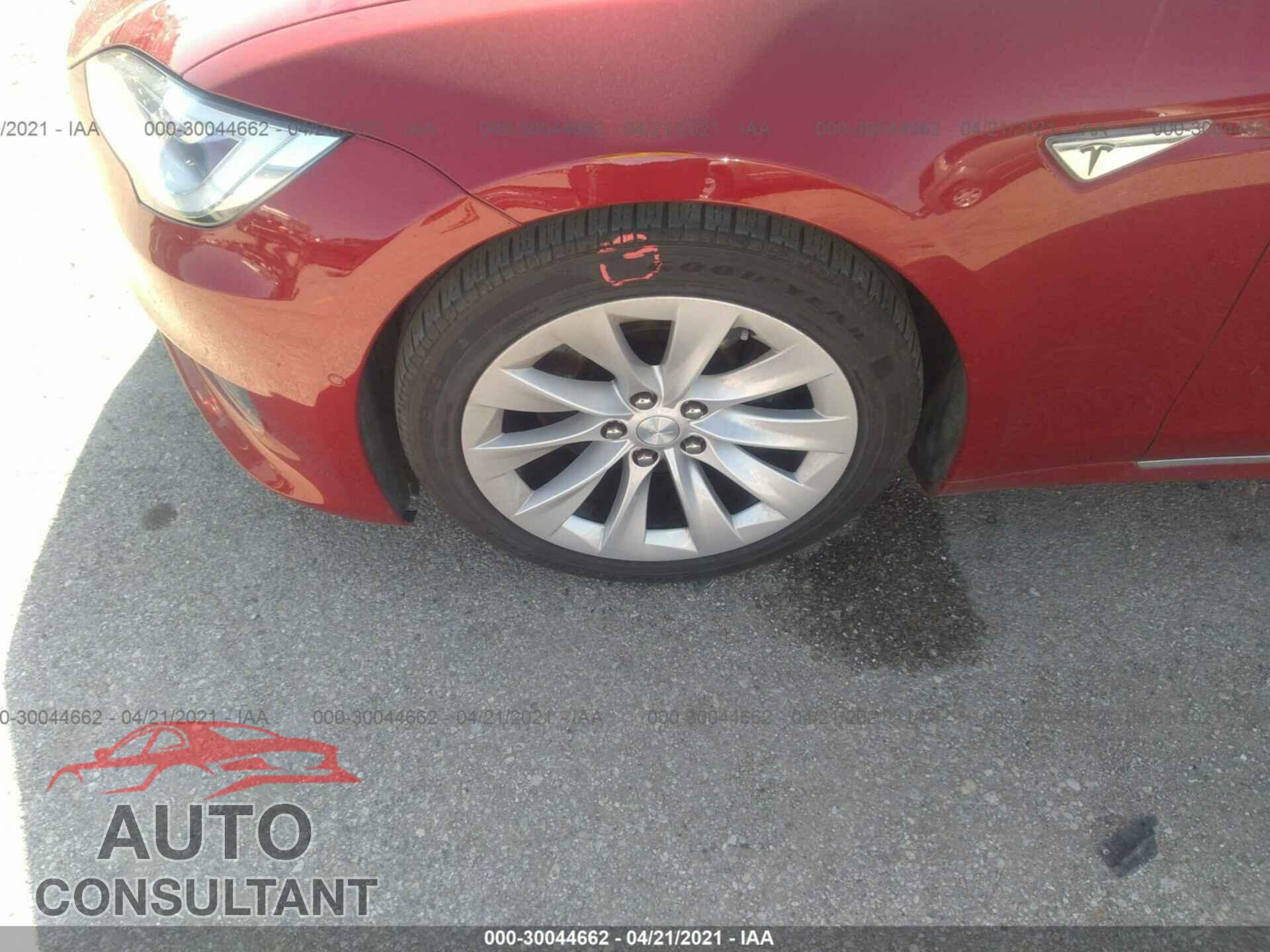 TESLA MODEL S 2016 - 5YJSA1E14GF139475