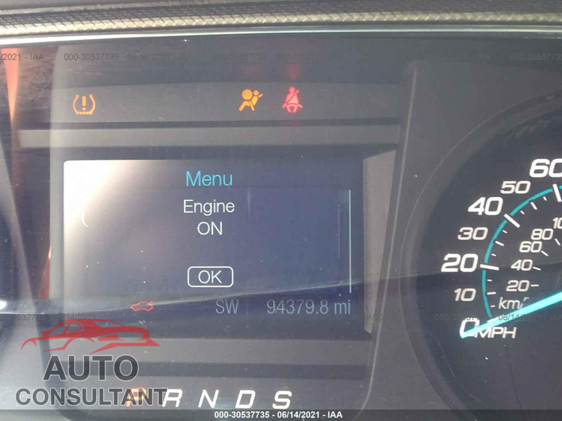FORD TAURUS 2018 - 1FAHP2D82JG101064