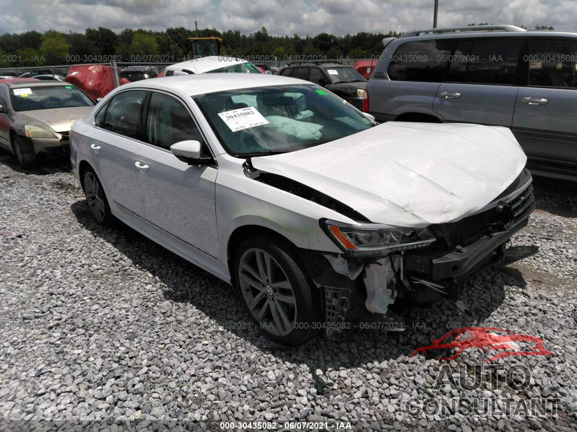 VOLKSWAGEN PASSAT 2016 - 1VWAS7A34GC065049