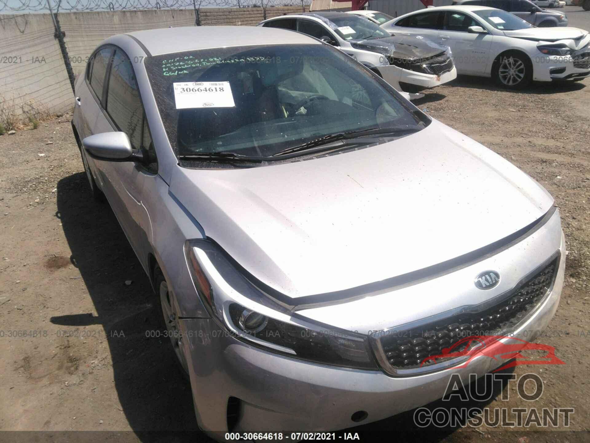 KIA FORTE 2017 - 3KPFL4A77HE118568