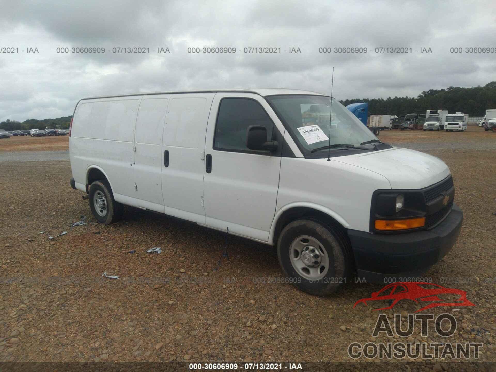 CHEVROLET EXPRESS CARGO VAN 2017 - 1GCZGHFG7H1136427