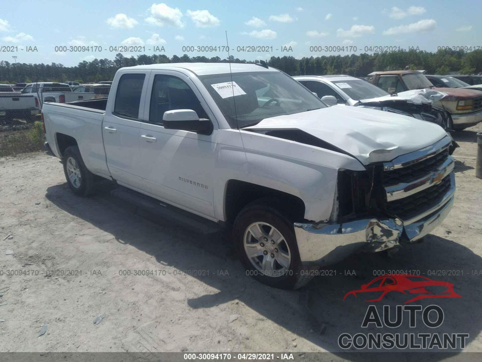 CHEVROLET SILVERADO 1500 2018 - 1GCRCREC6JZ166915