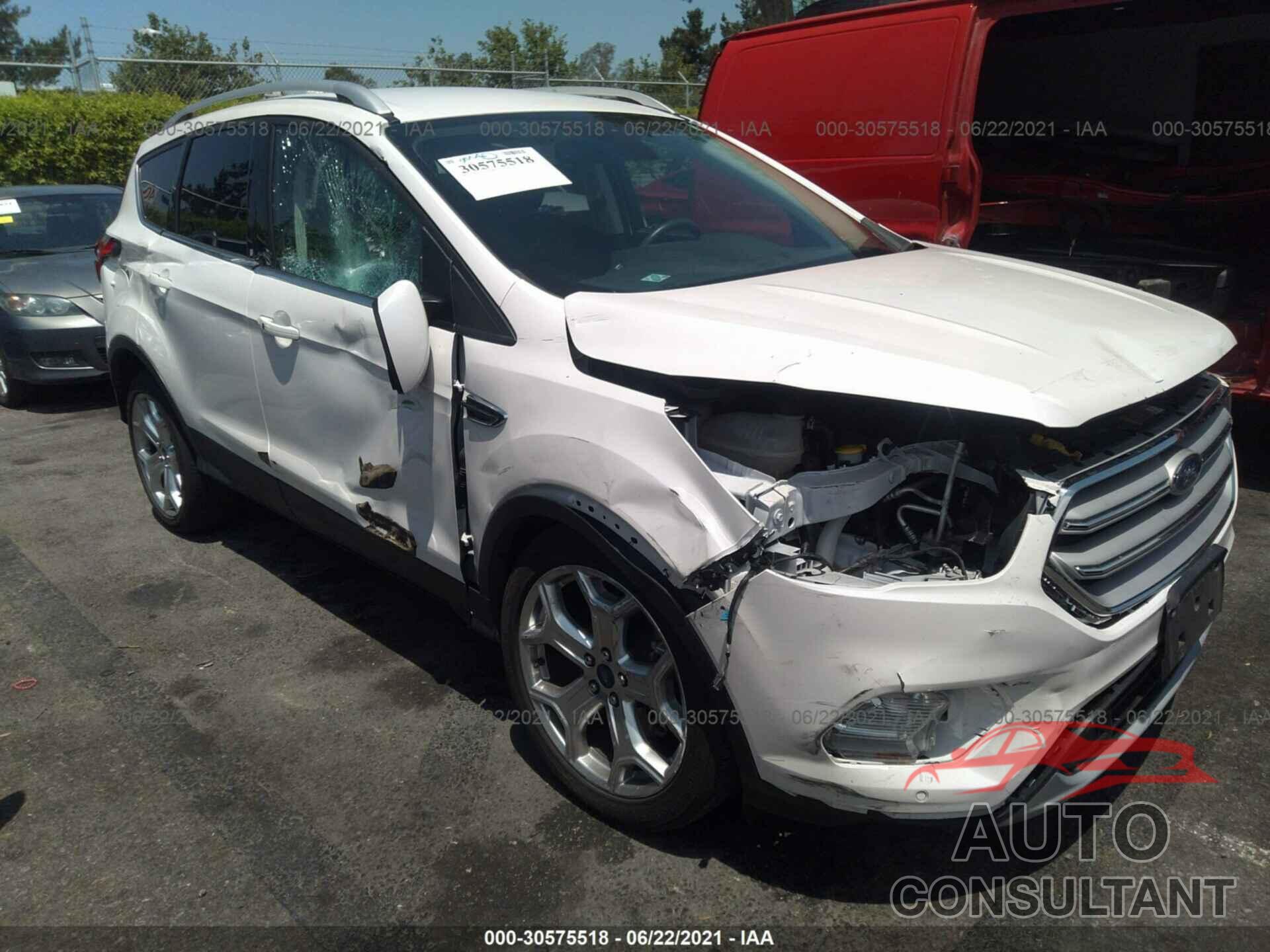 FORD ESCAPE 2019 - 1FMCU0J92KUA42112