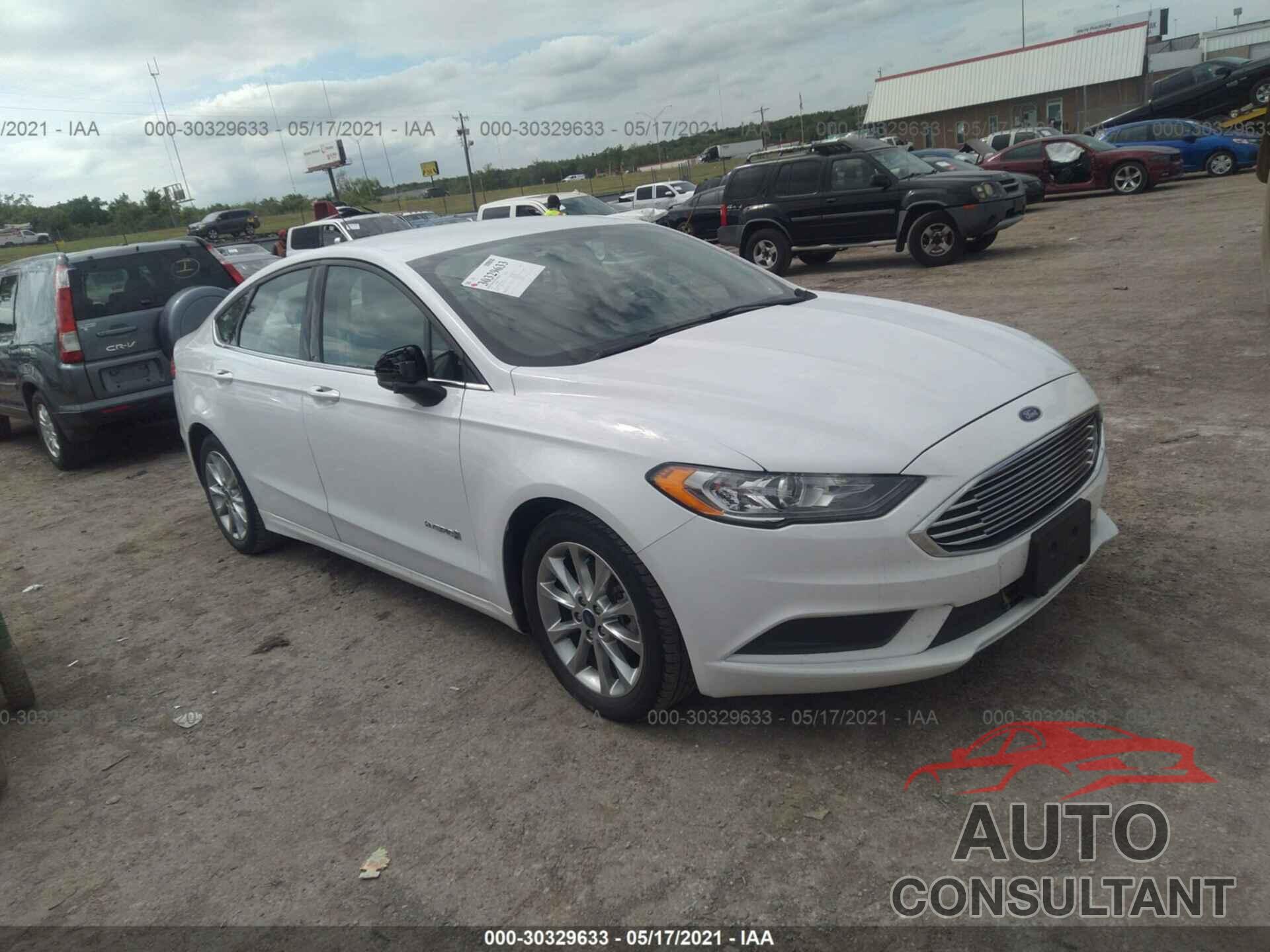 FORD FUSION 2017 - 3FA6P0LU8HR317496