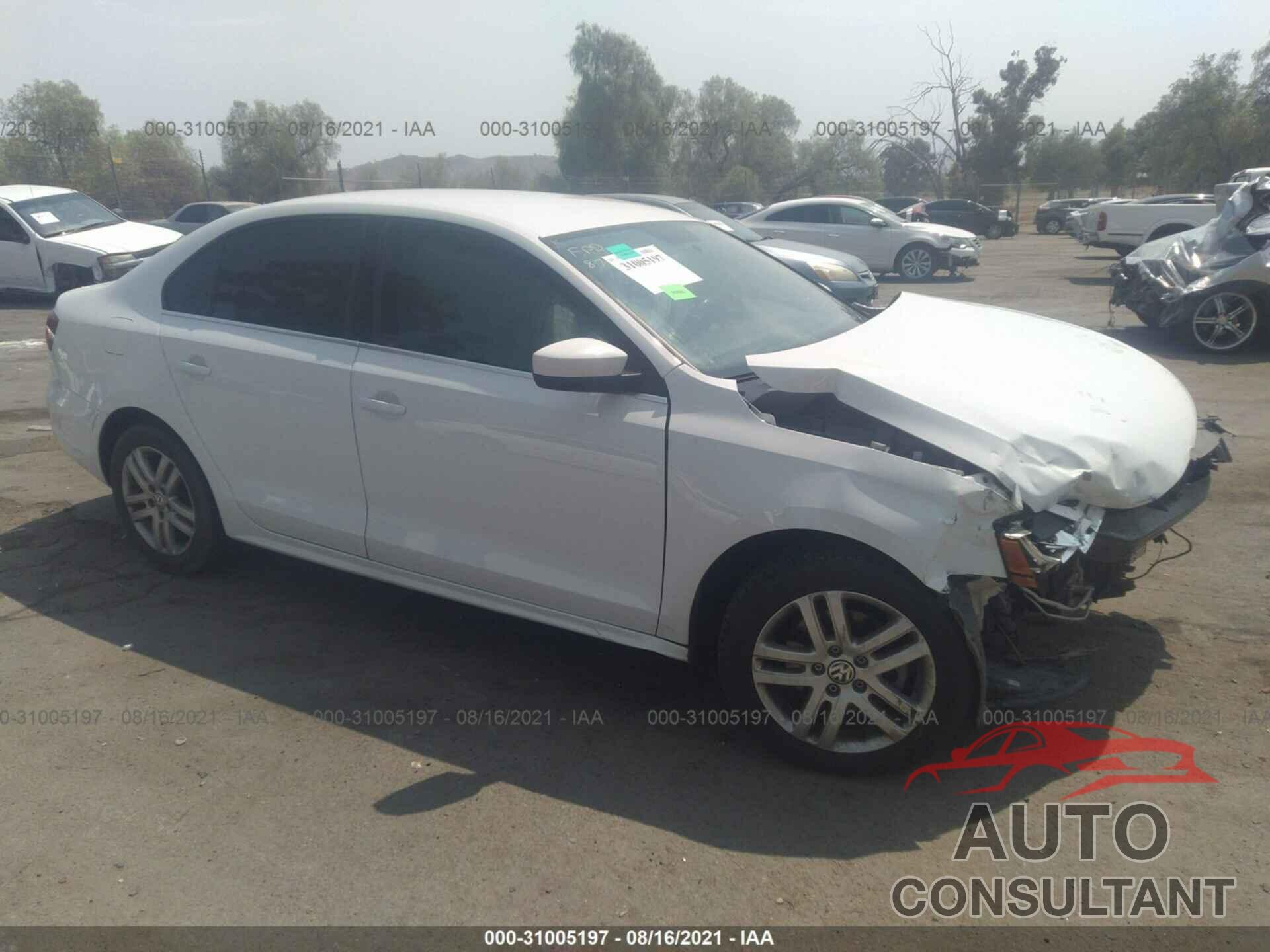 VOLKSWAGEN JETTA 2017 - 3VW2B7AJ9HM218771