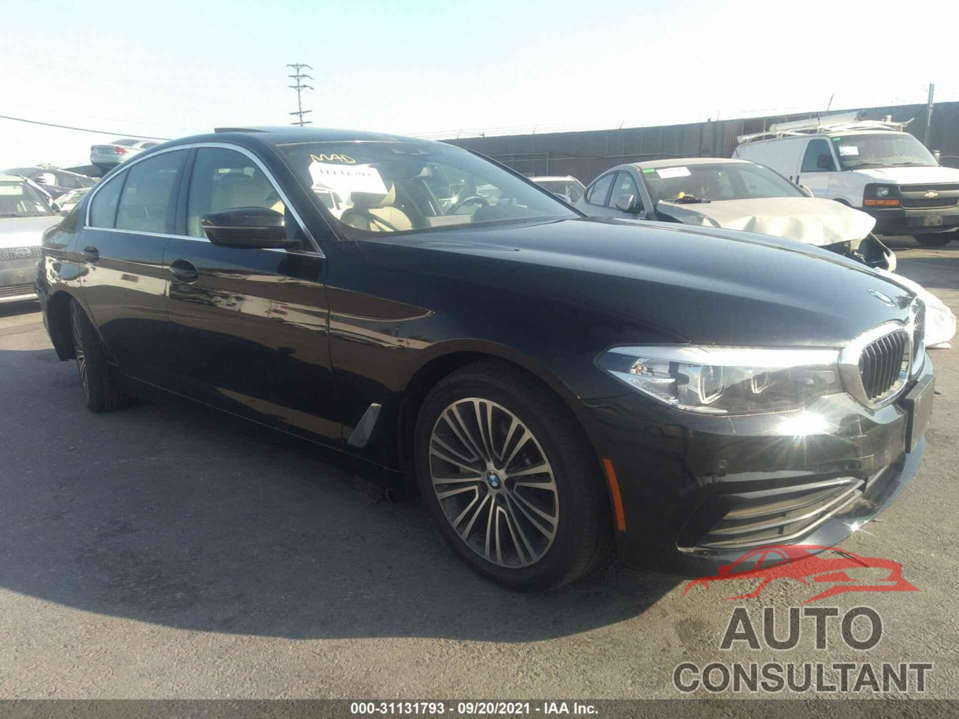 BMW 5 SERIES 2019 - WBAJA5C57KBX49159