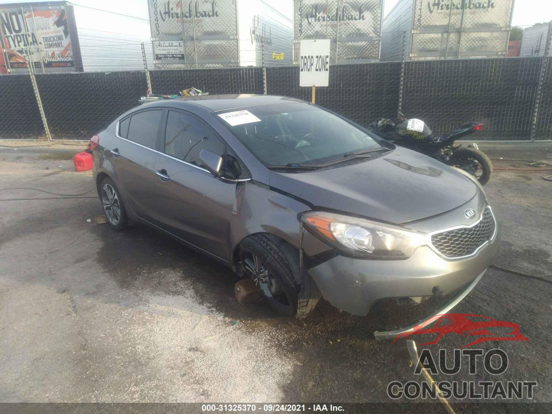 KIA FORTE 2016 - KNAFX4A82G5454343