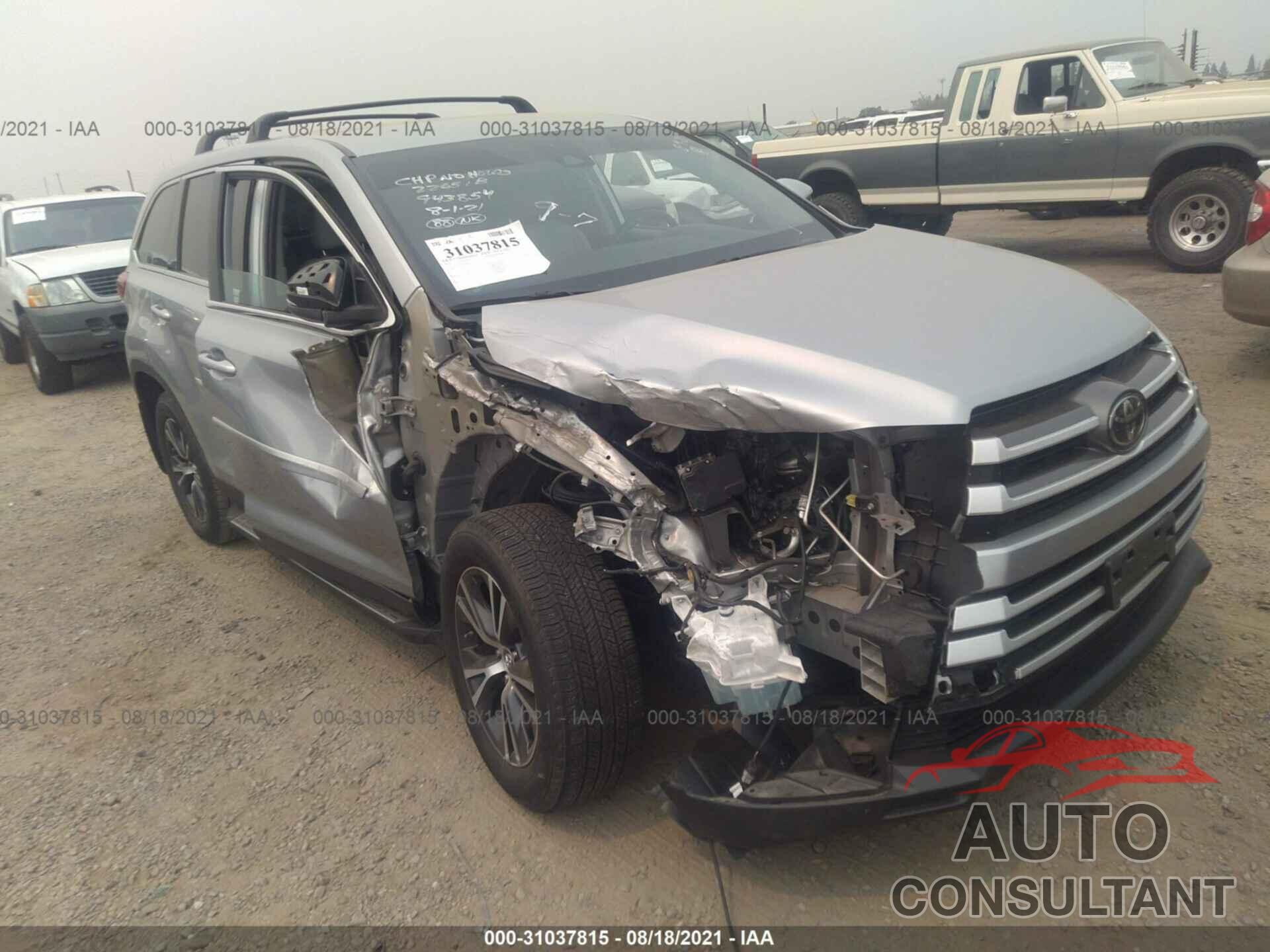TOYOTA HIGHLANDER 2019 - 5TDZARFH1KS045437