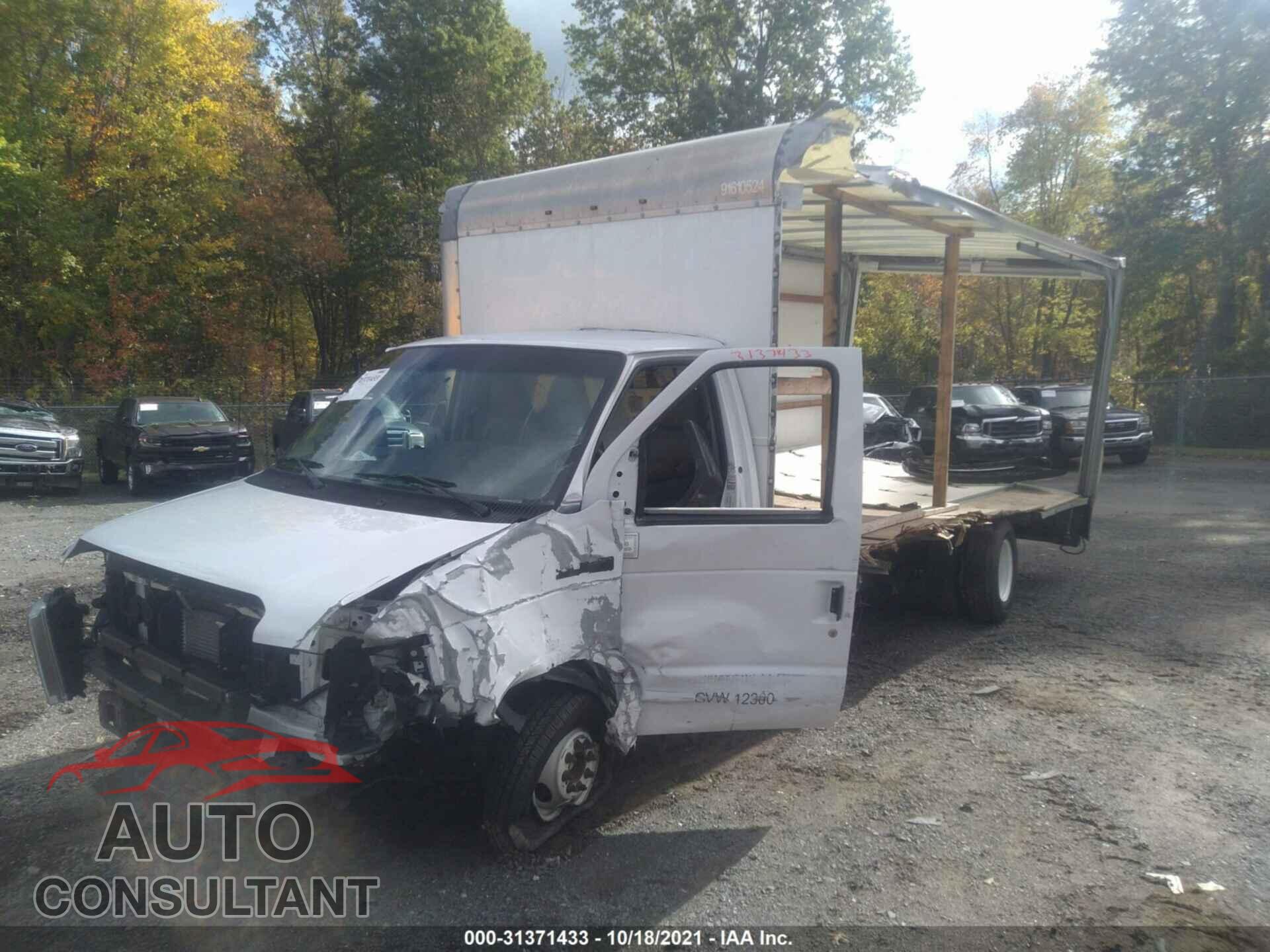 FORD E-SERIES CUTAWAY 2018 - 1FDWE3FS2JDC33437