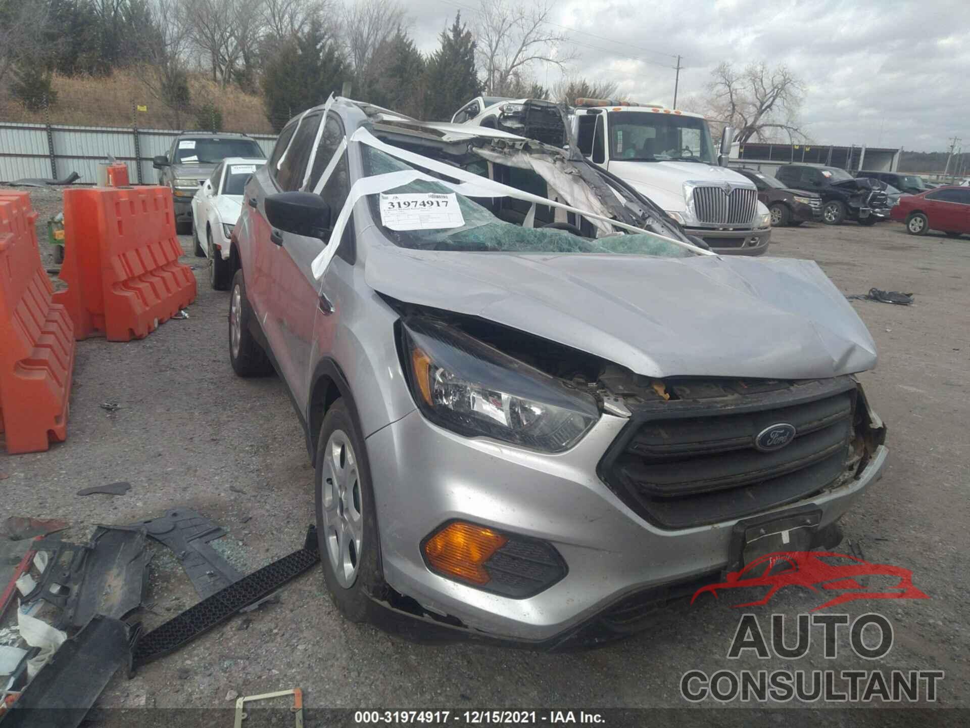 FORD ESCAPE 2018 - 1FMCU0F74JUB42475