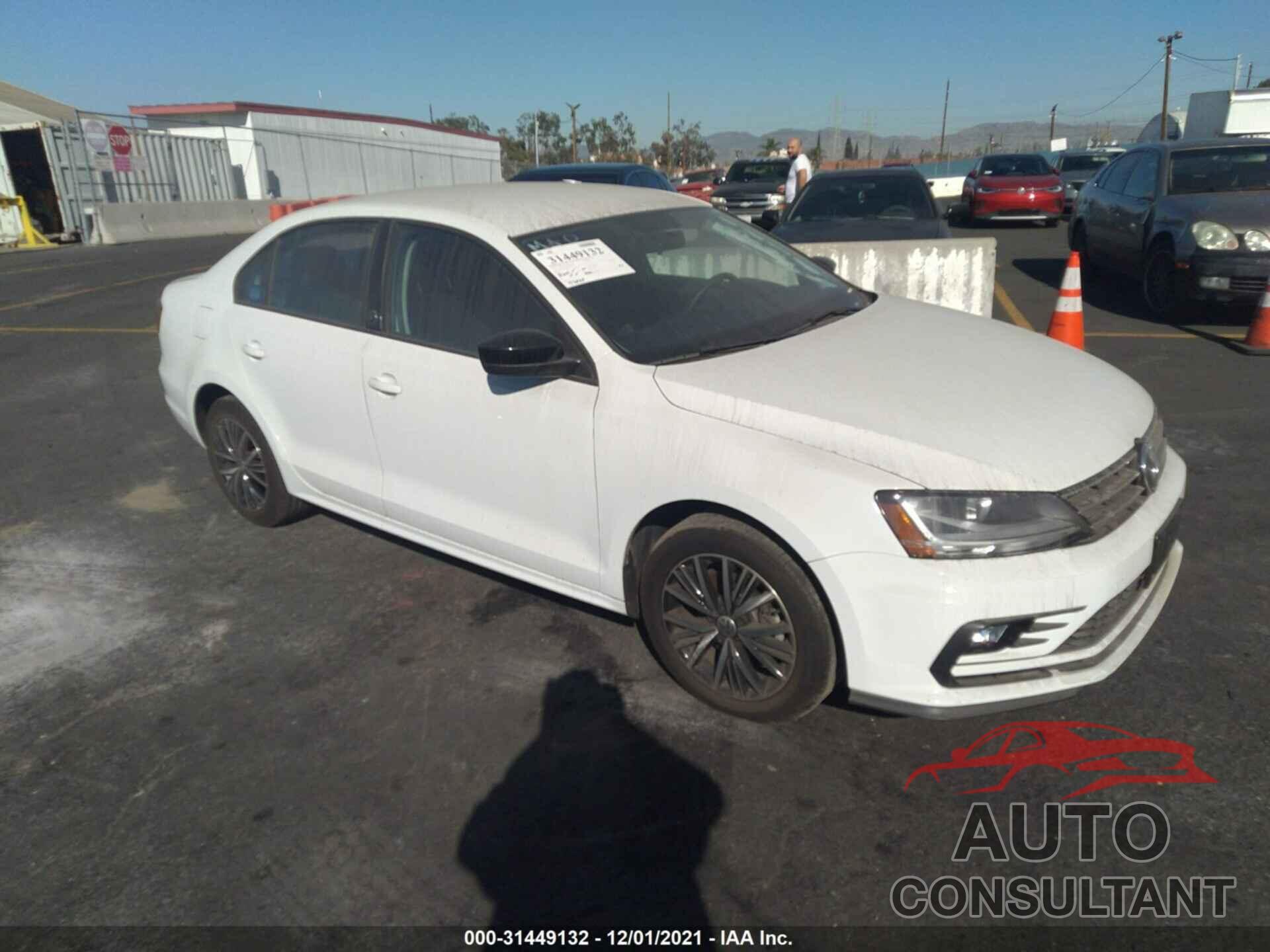 VOLKSWAGEN JETTA 2018 - 3VWDB7AJ5JM206163