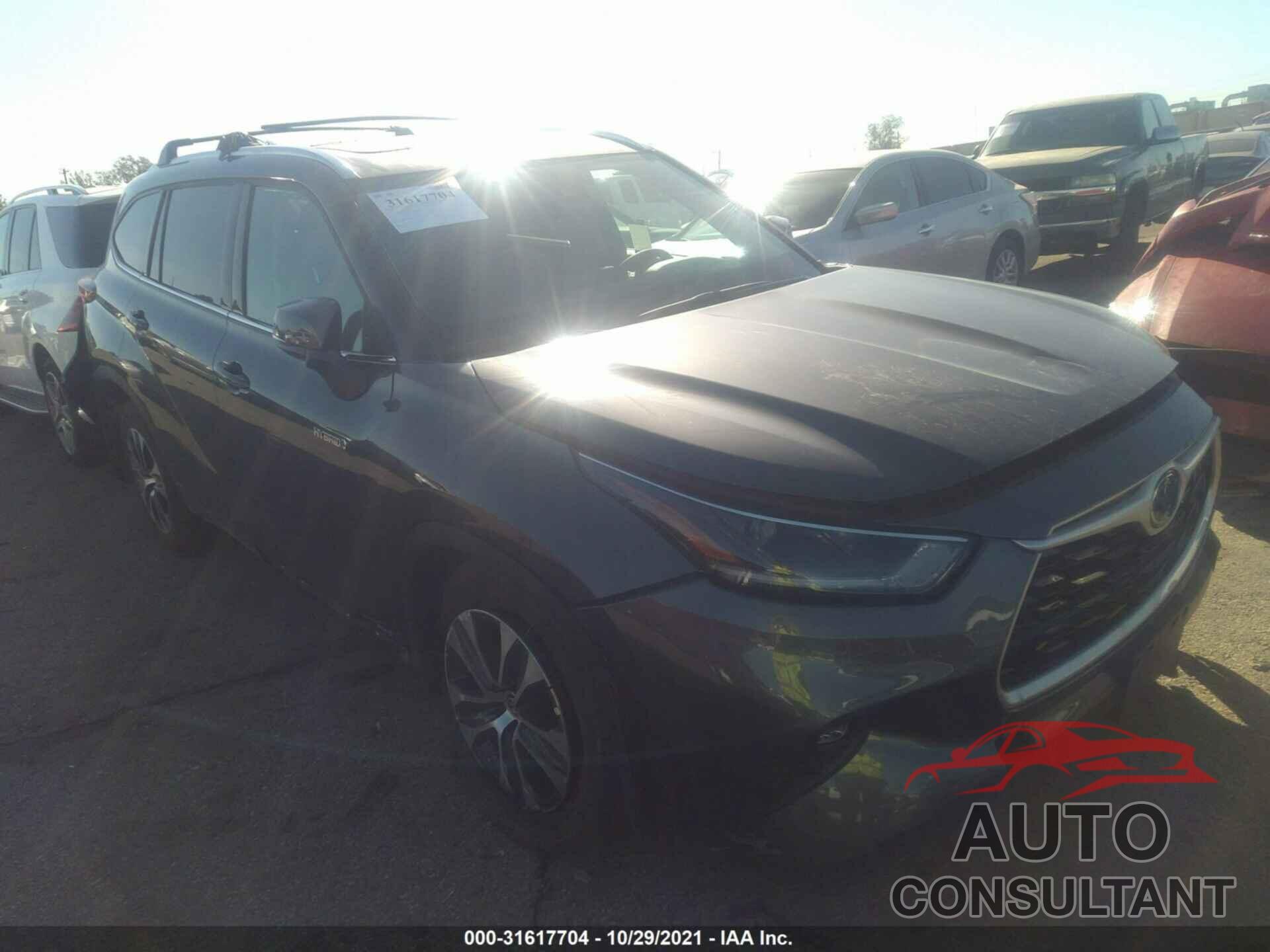 TOYOTA HIGHLANDER 2021 - 5TDHBRCH4MS061082