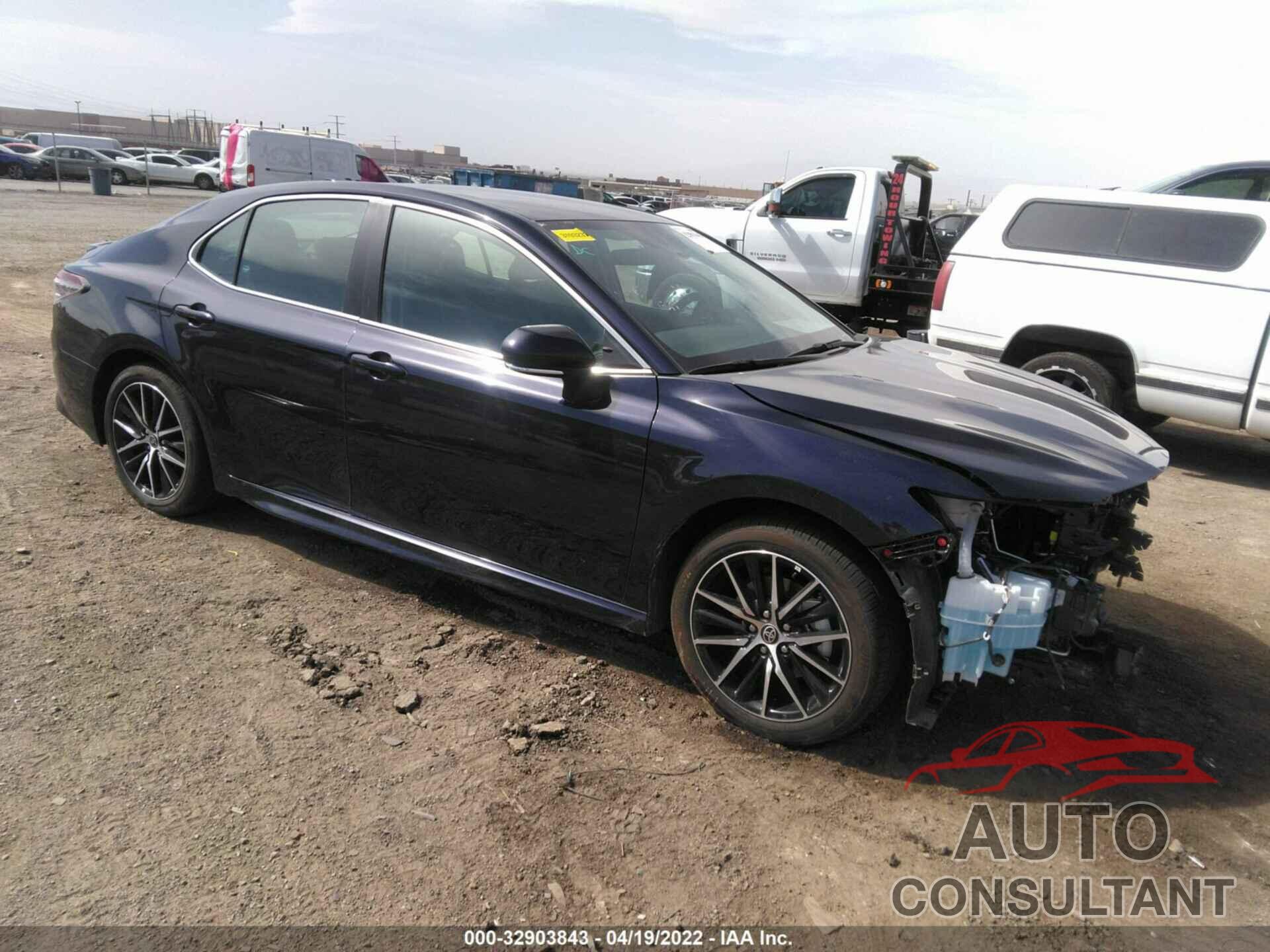 TOYOTA CAMRY 2022 - 4T1G11AKXNU645820