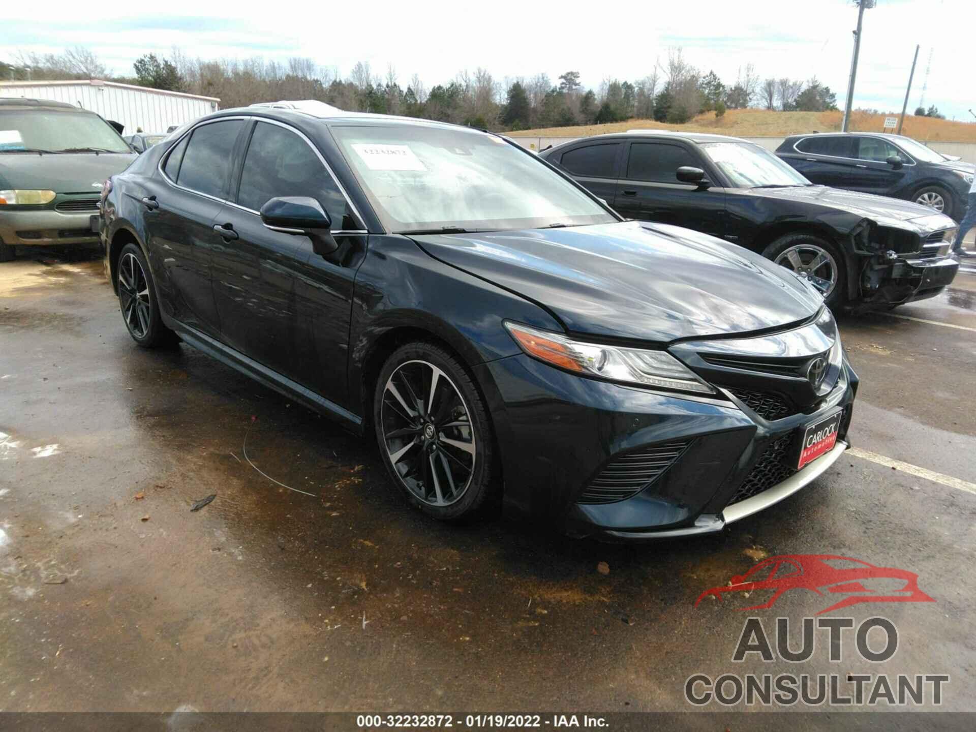 TOYOTA CAMRY 2018 - 4T1B61HK3JU504714
