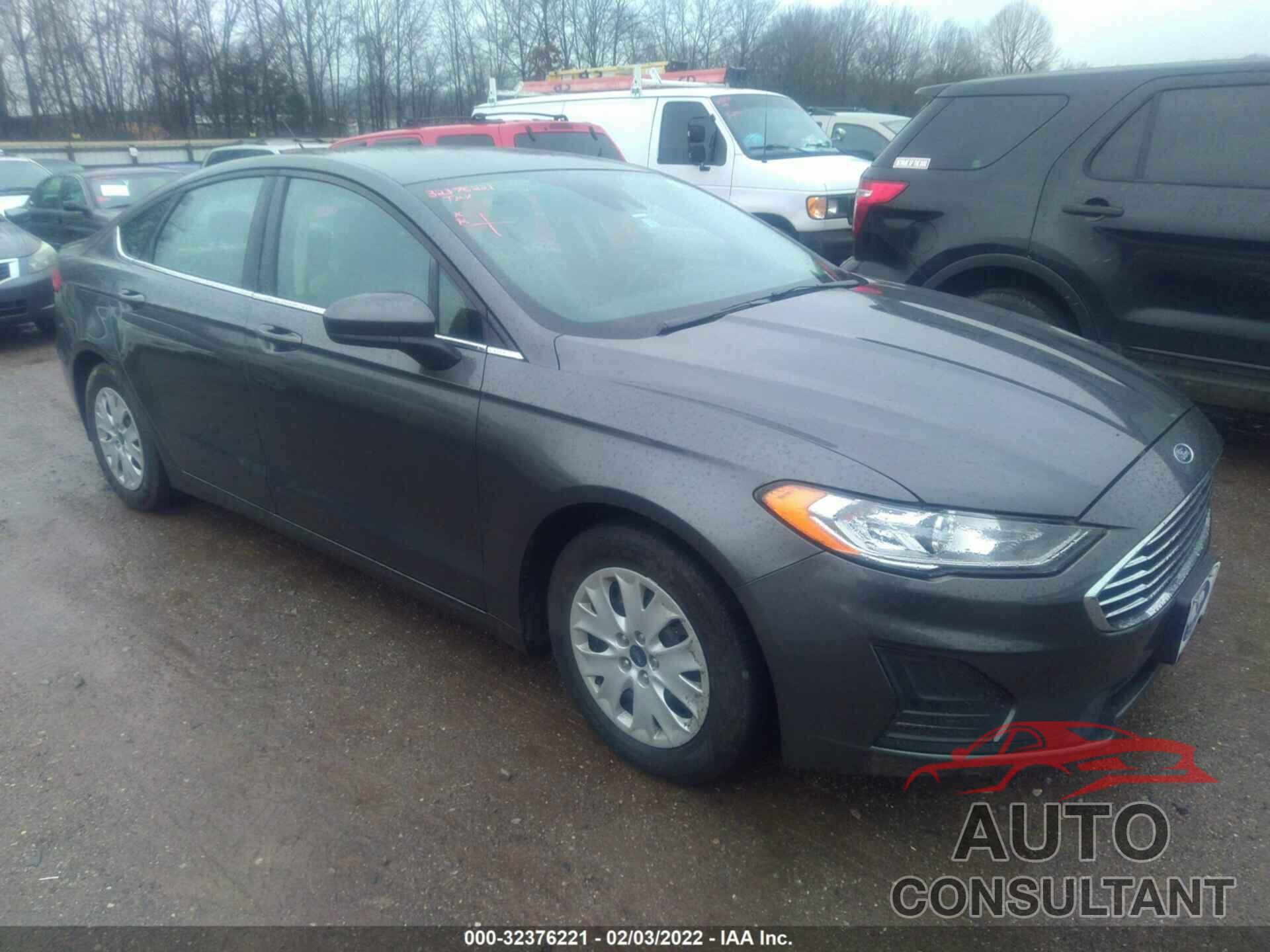 FORD FUSION 2019 - 3FA6P0G71KR111593