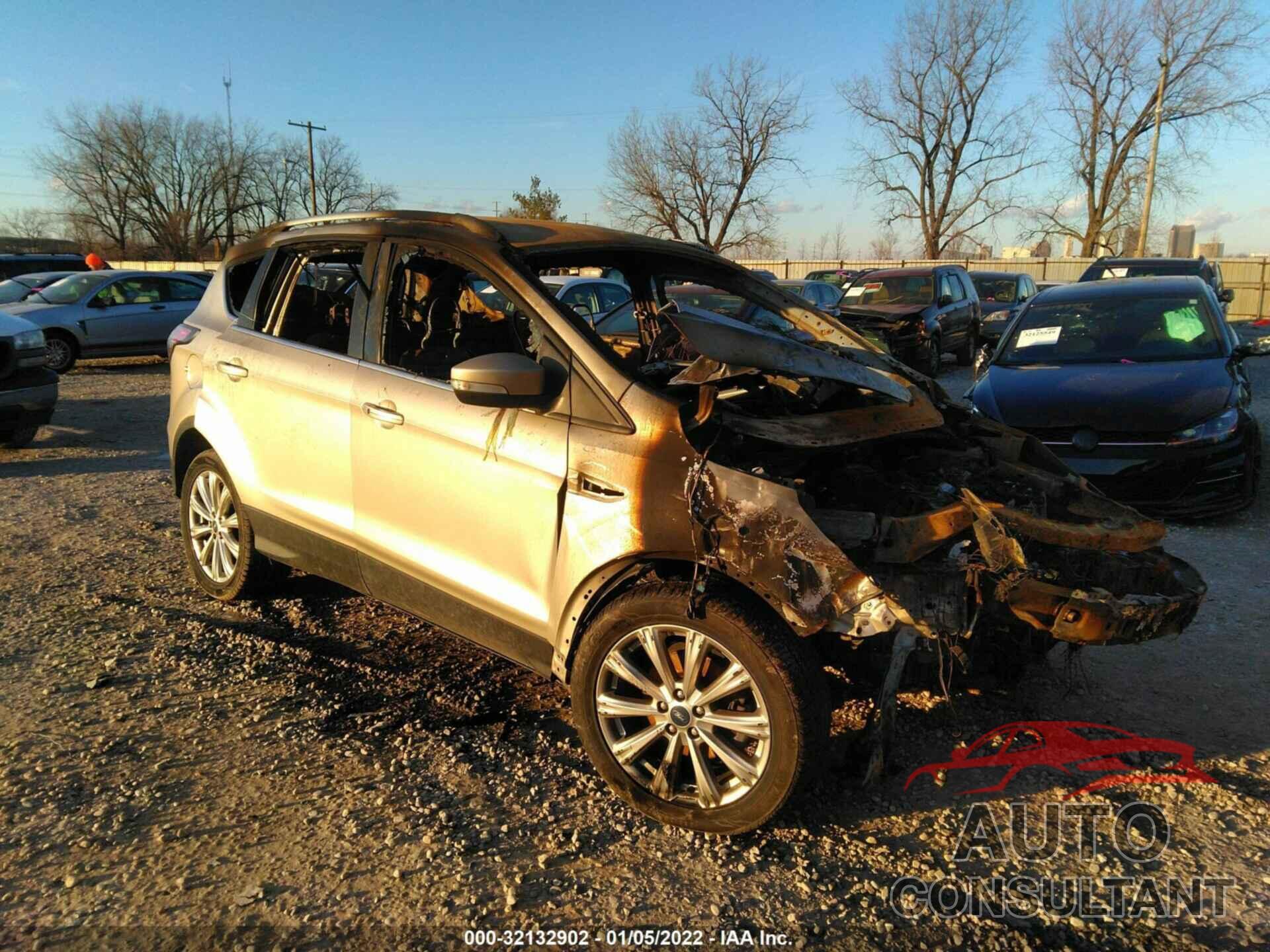 FORD ESCAPE 2017 - 1FMCU0JD6HUB58622