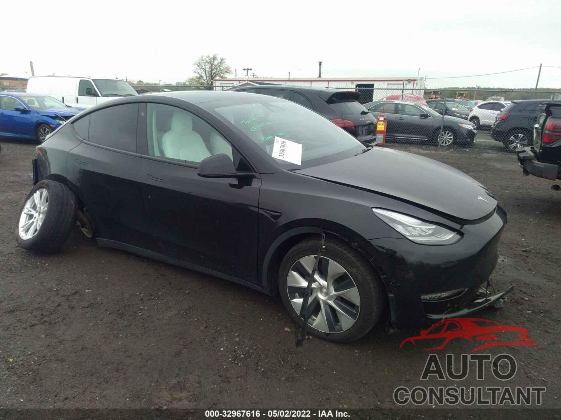 TESLA MODEL Y 2021 - 5YJYGDEE3MF112499