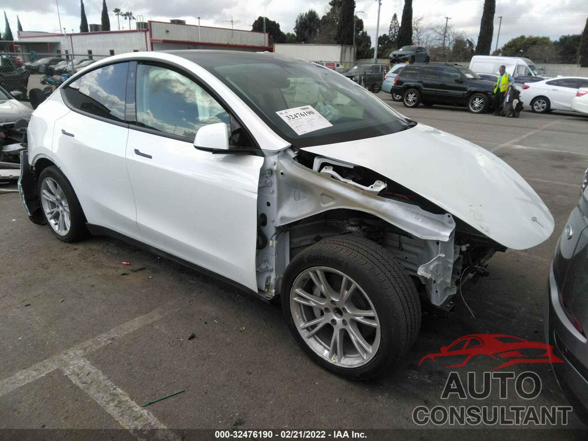 TESLA MODEL Y 2021 - 5YJYGDED8MF109590