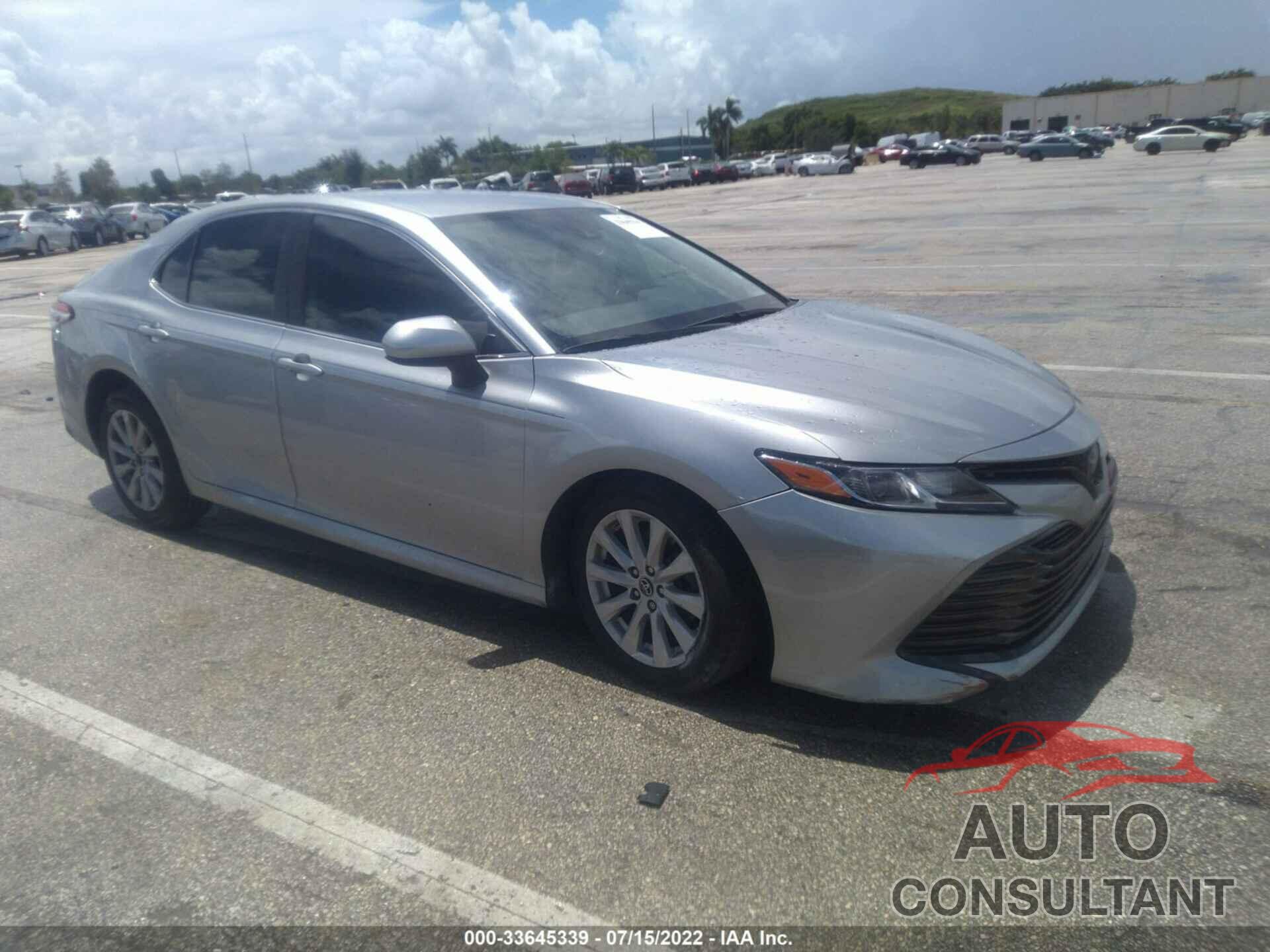 TOYOTA CAMRY 2019 - 4T1B11HK0KU723081
