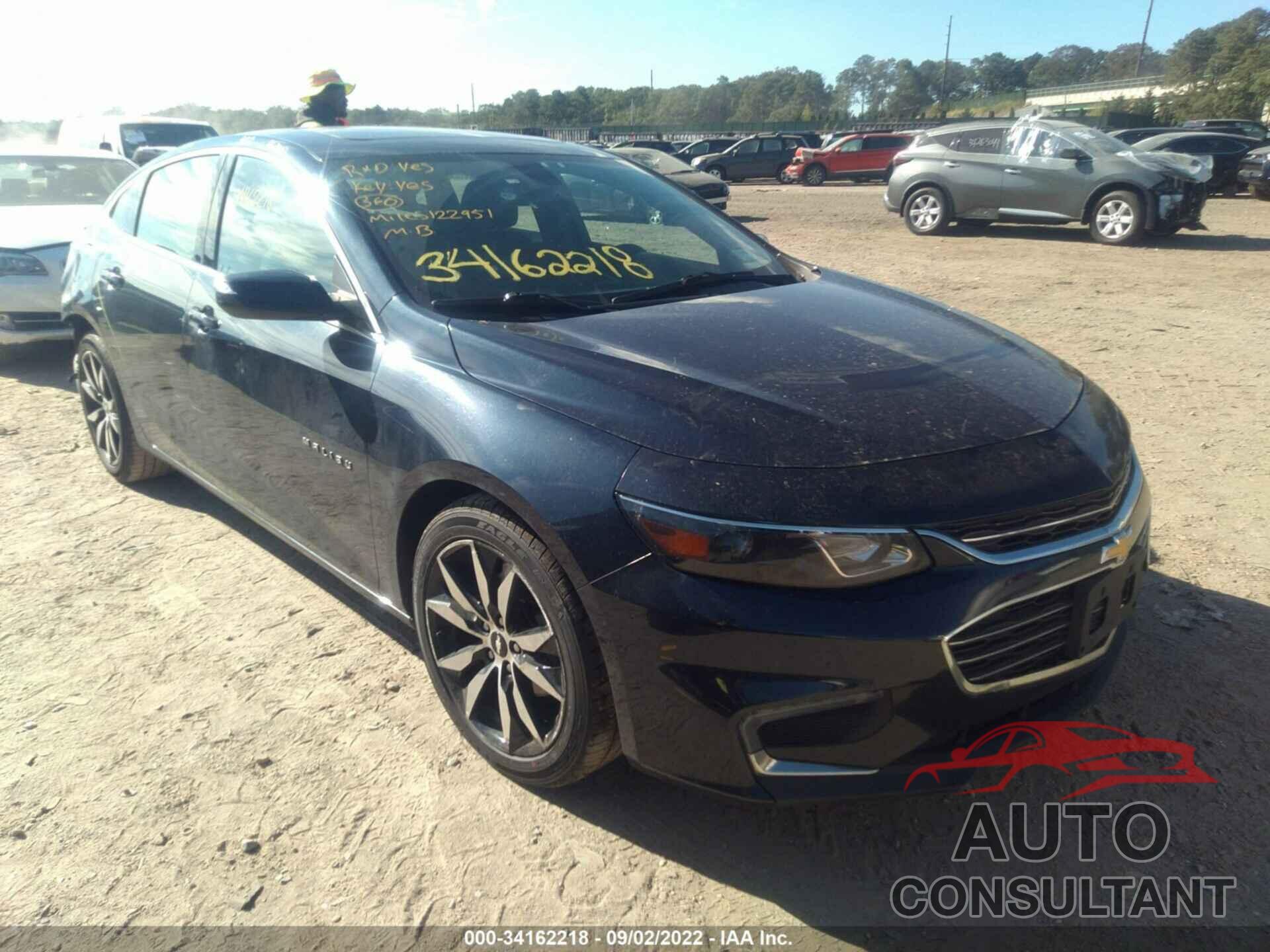 CHEVROLET MALIBU 2017 - 1G1ZE5ST4HF271755