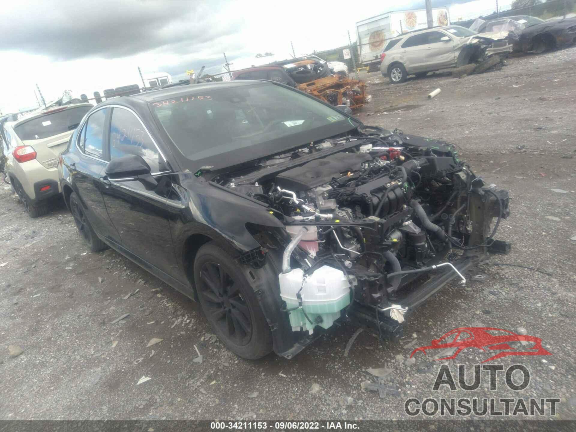 TOYOTA CAMRY 2021 - 4T1R11AK9MU529743