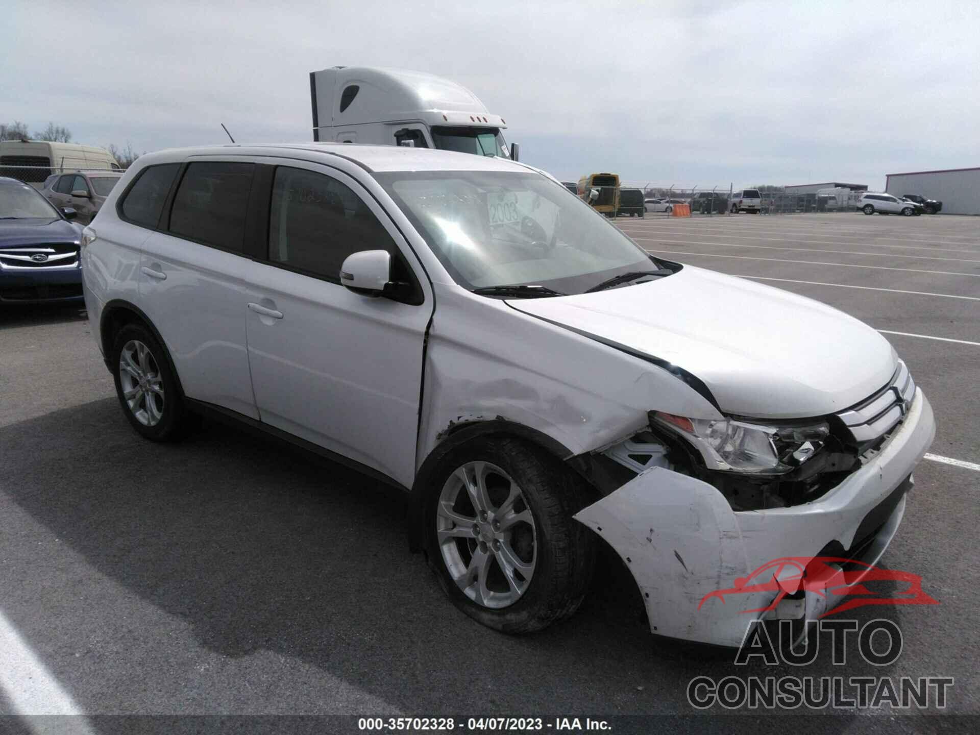 MITSUBISHI OUTLANDER 2015 - JA4AZ3A39FZ010822