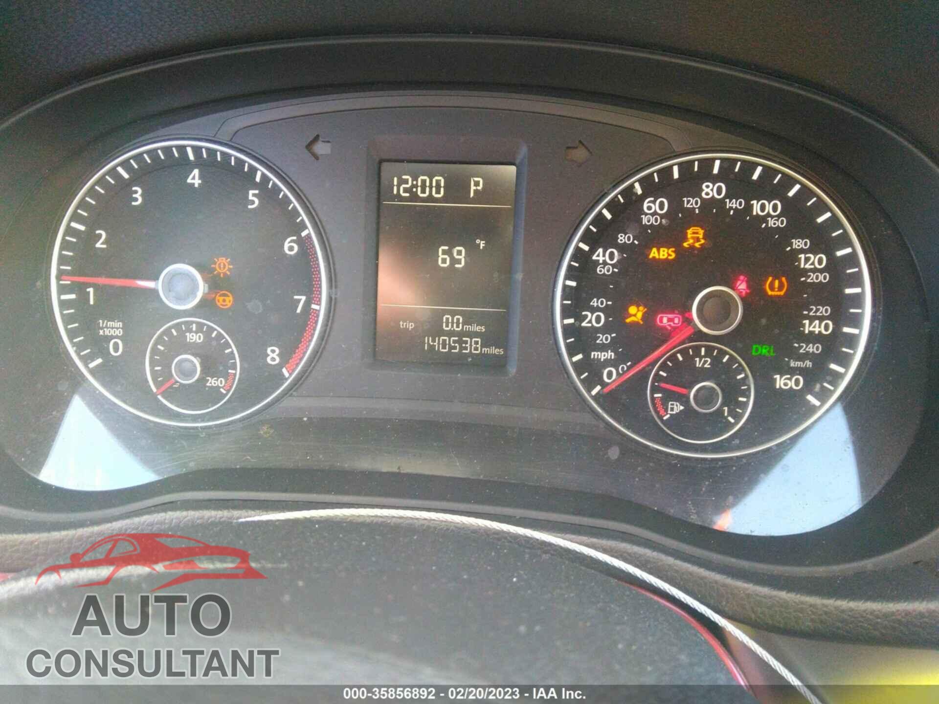 VOLKSWAGEN PASSAT 2015 - 1VWAT7A33FC098345