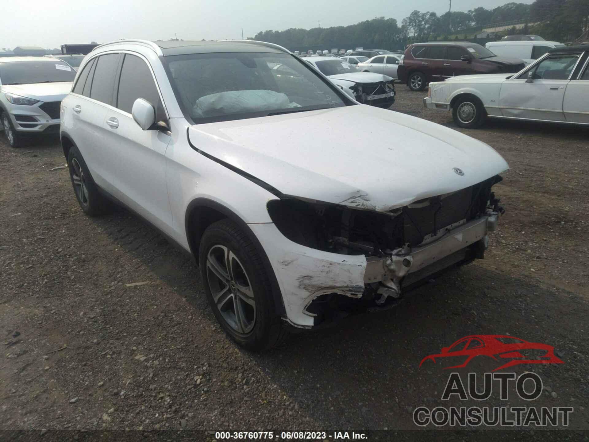MERCEDES-BENZ GLC 300 2018 - WDC0G4KB4JV083044