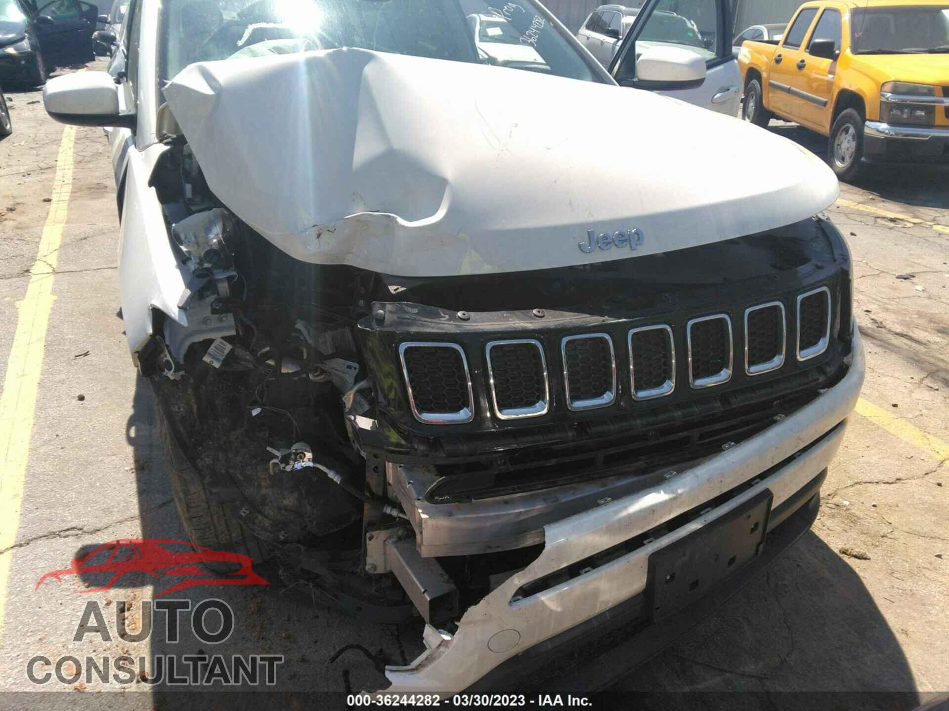 JEEP COMPASS 2018 - 3C4NJCBB0JT124566