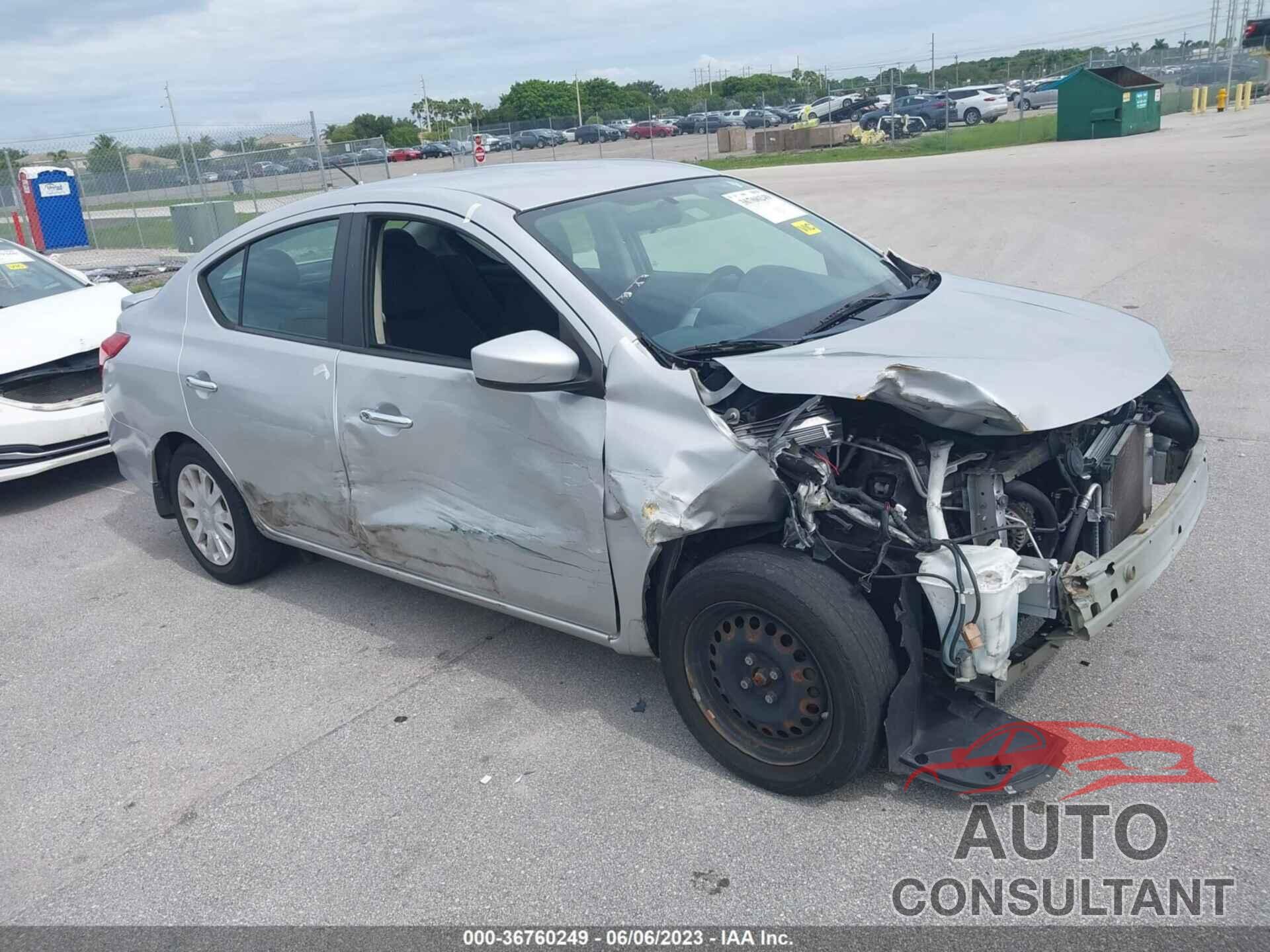 NISSAN VERSA 2015 - 3N1CN7AP1FL824607