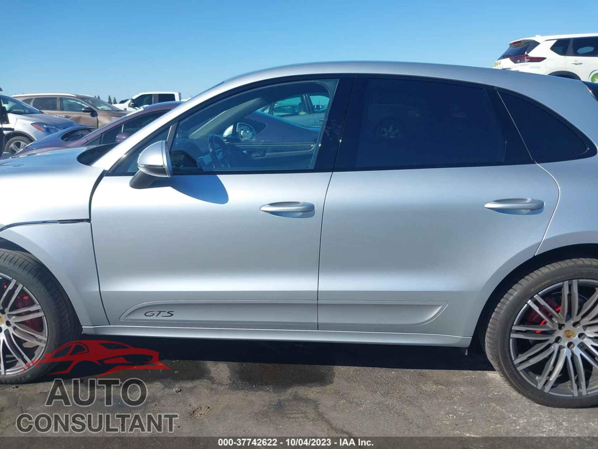 PORSCHE MACAN 2017 - WP1AG2A59HLB54737