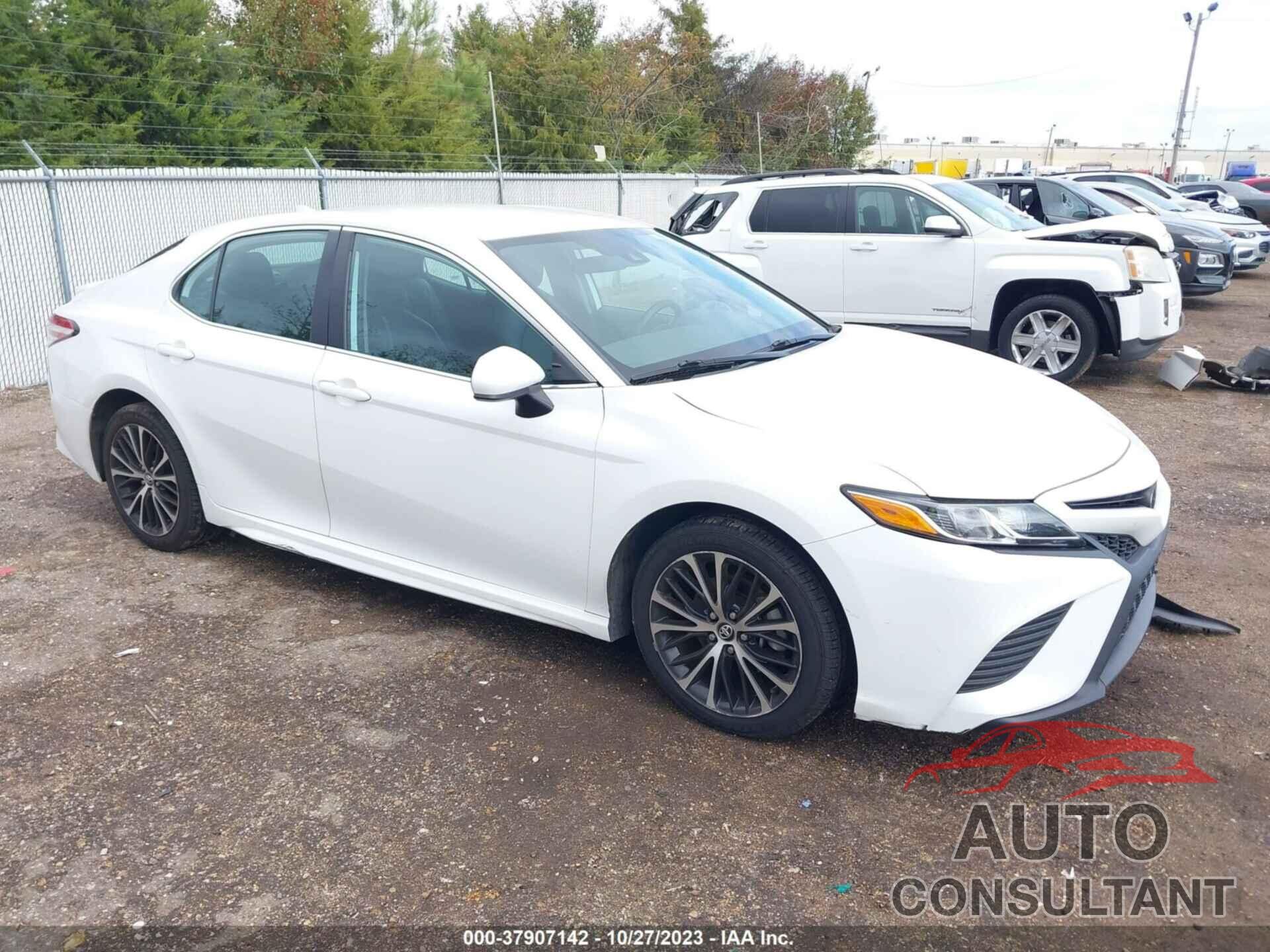 TOYOTA CAMRY 2020 - 4T1G11AK8LU884487